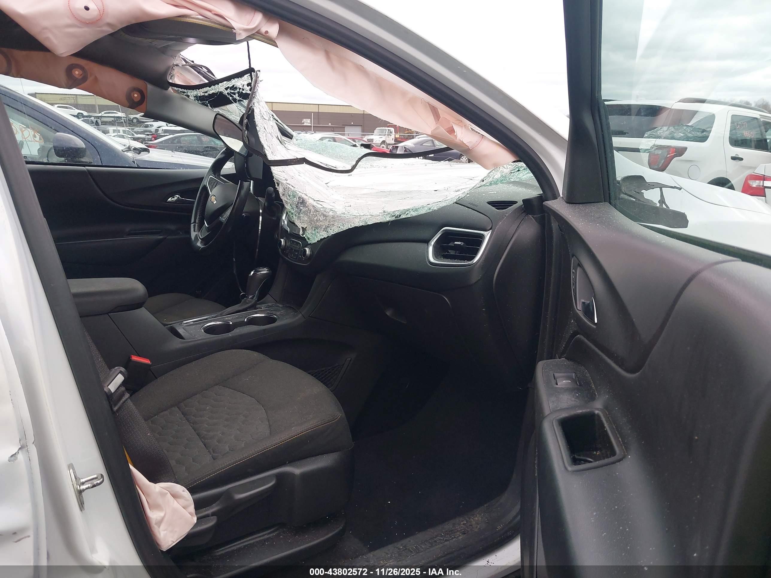 CHEVROLET EQUINOX image 5