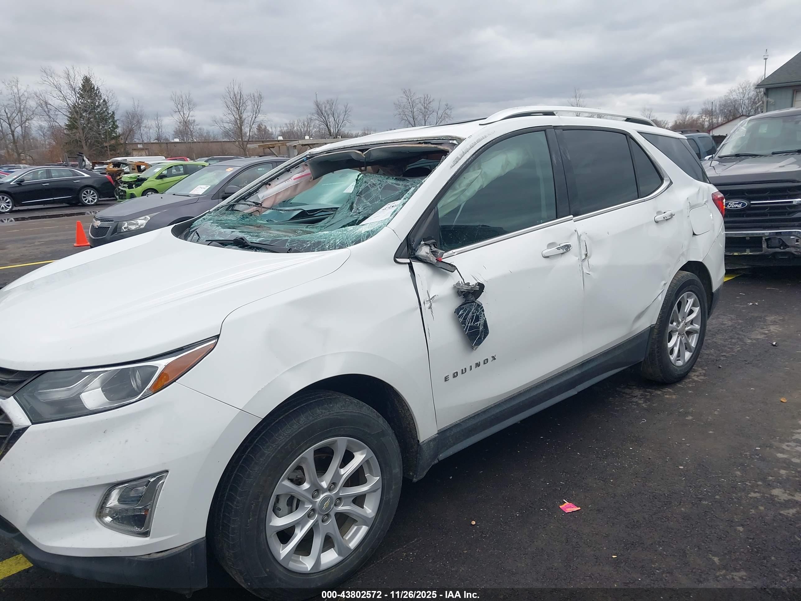 CHEVROLET EQUINOX image 6
