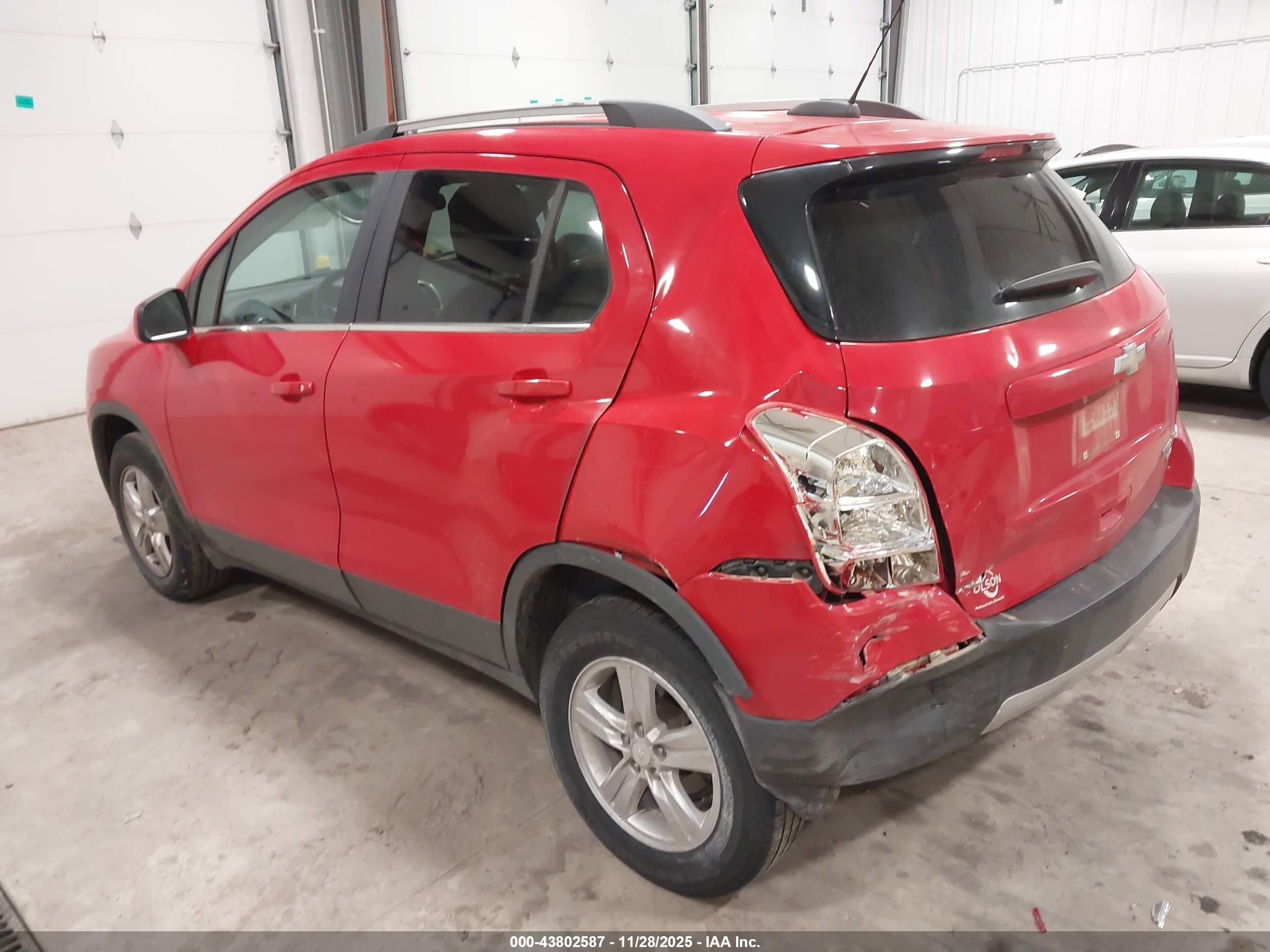 CHEVROLET TRAX image 3