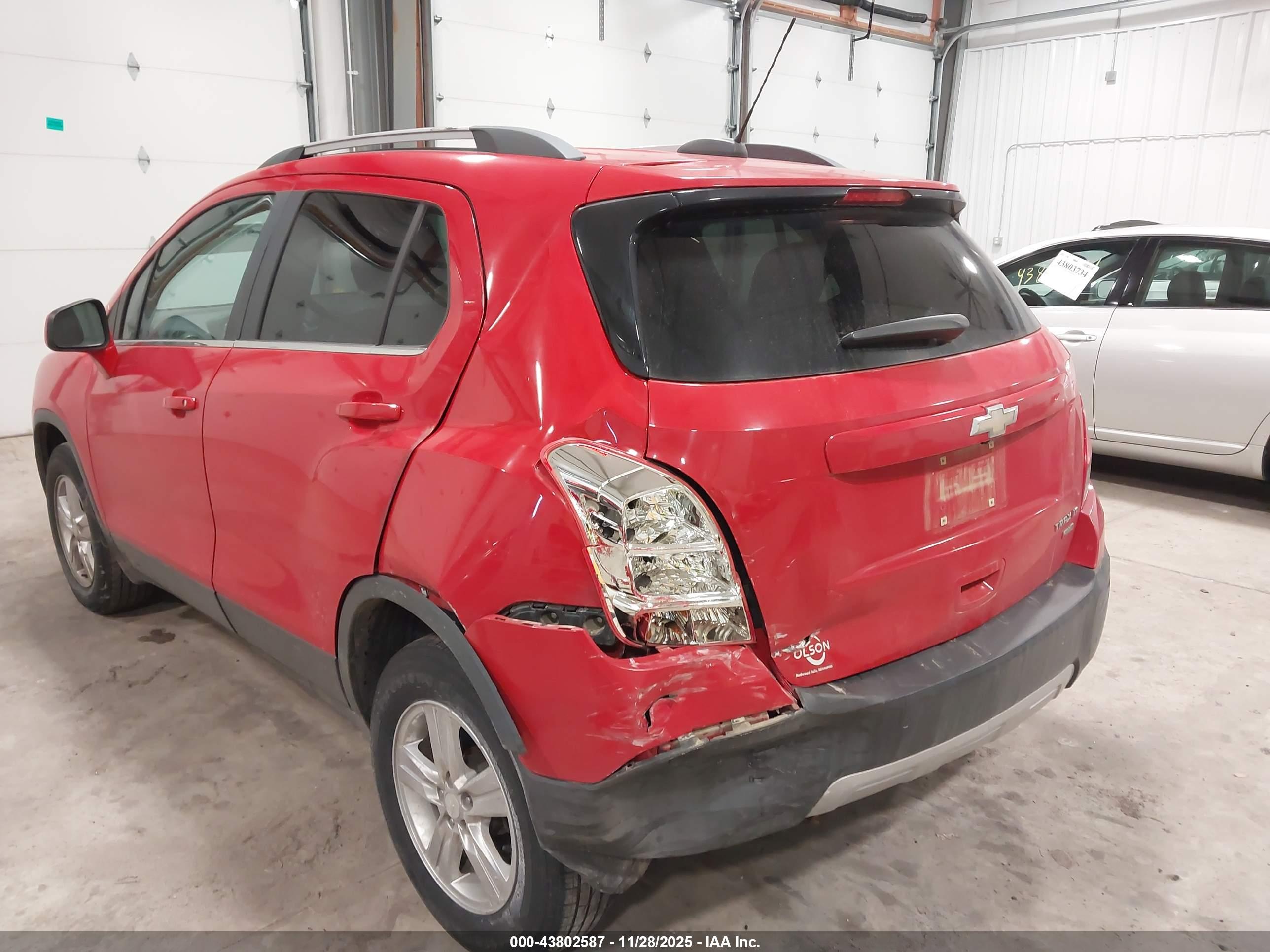 CHEVROLET TRAX image 6