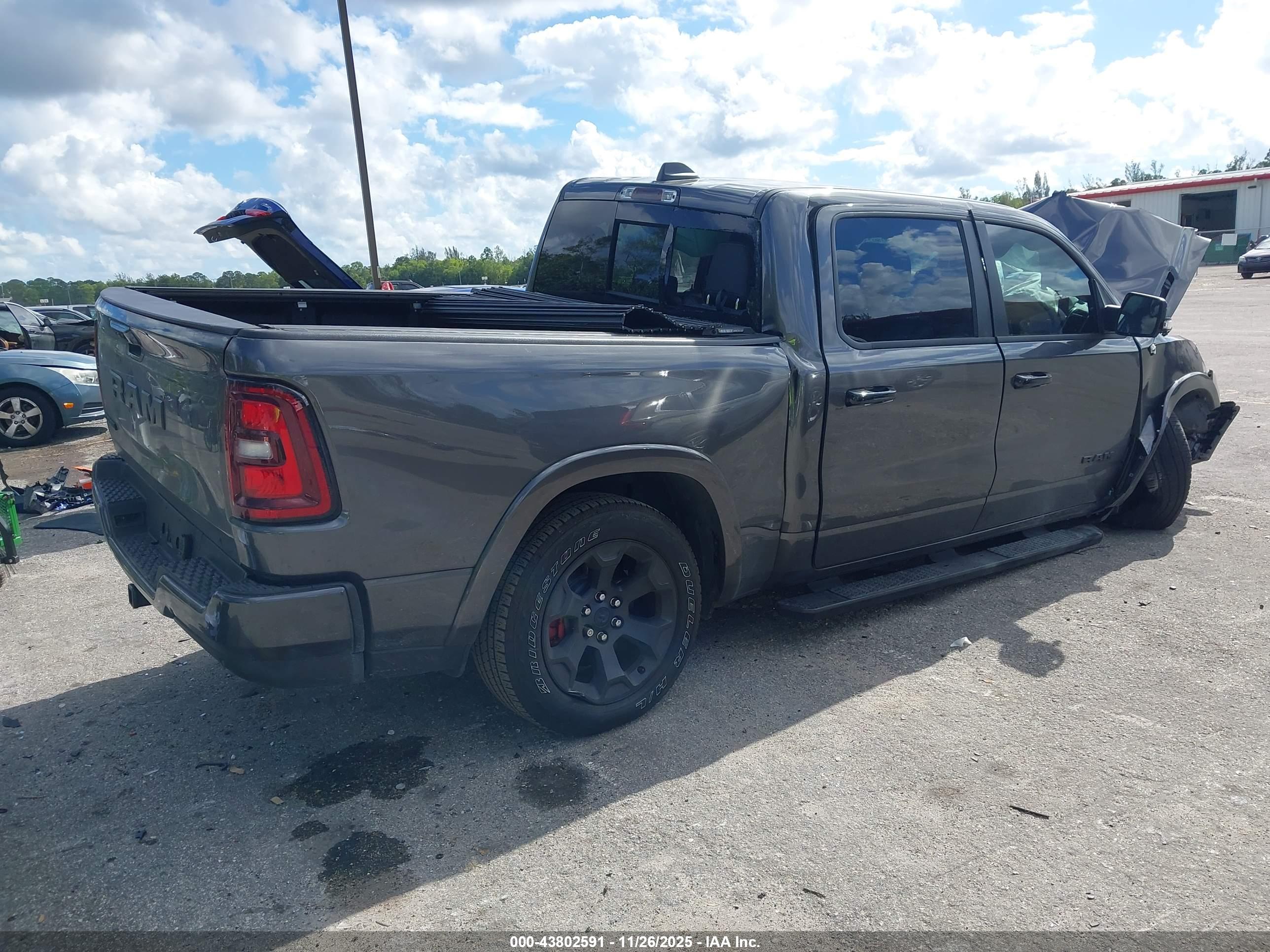 RAM 1500 image 4
