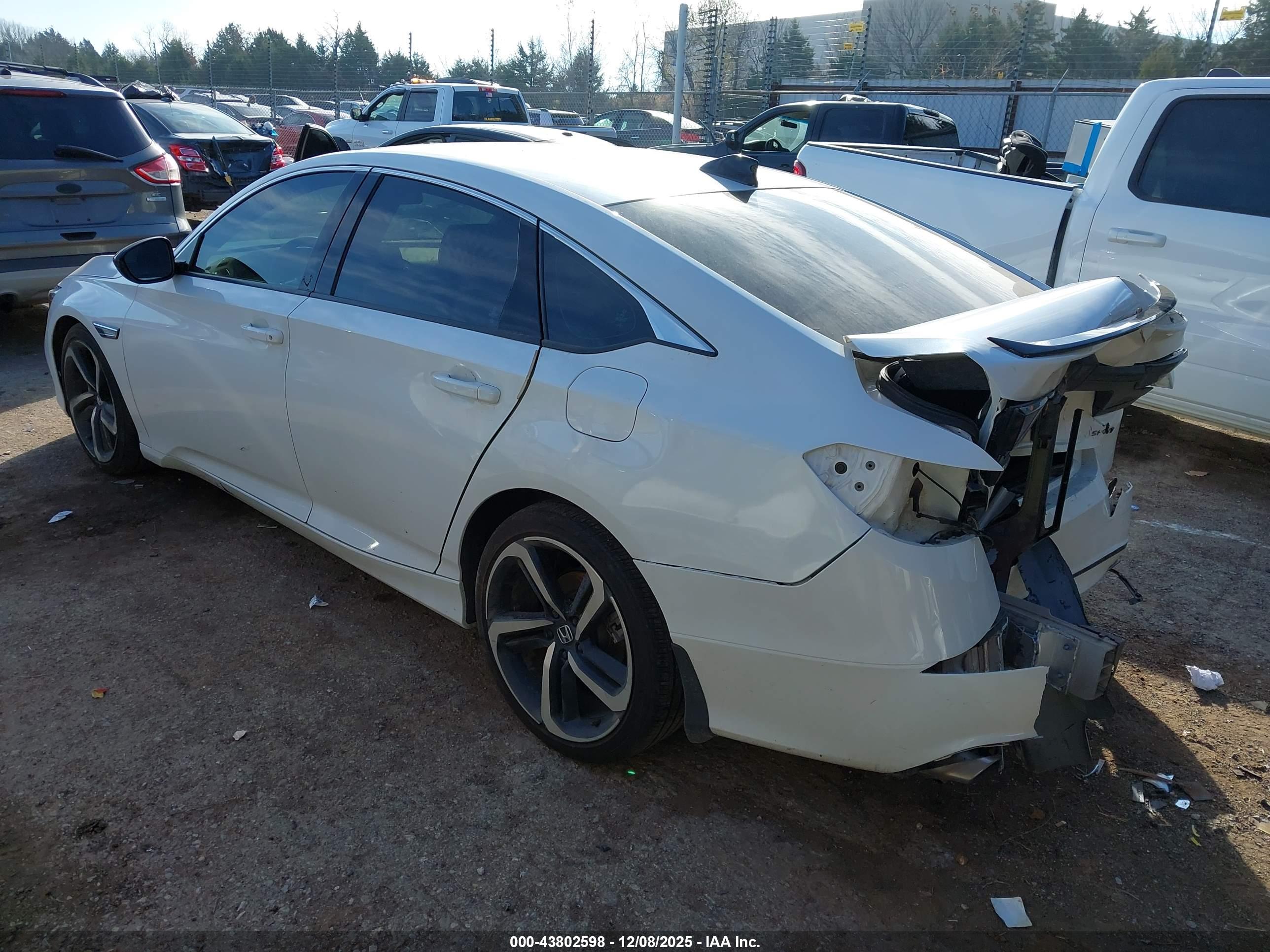 HONDA ACCORD image 3