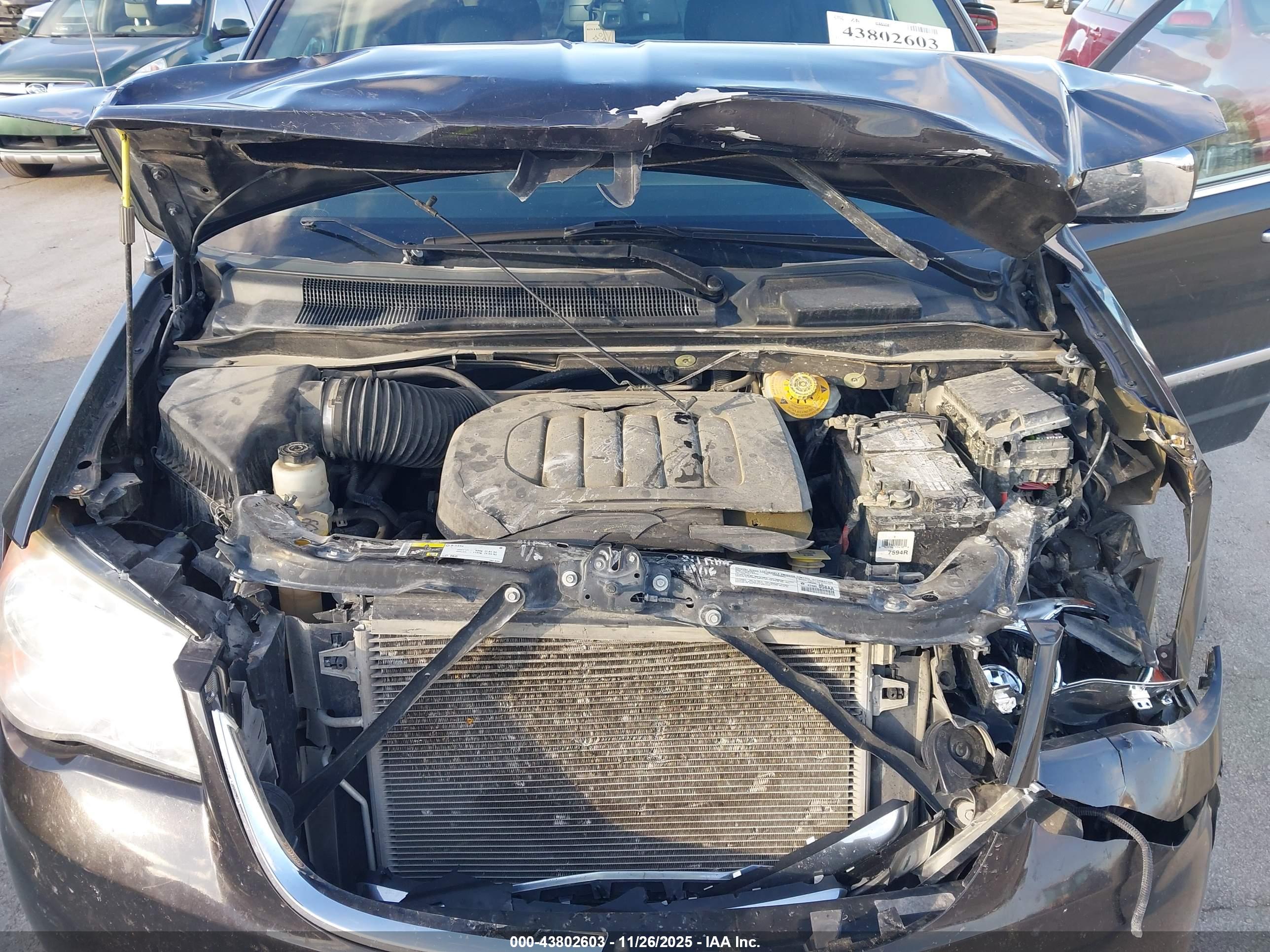 CHRYSLER TOWN image 10