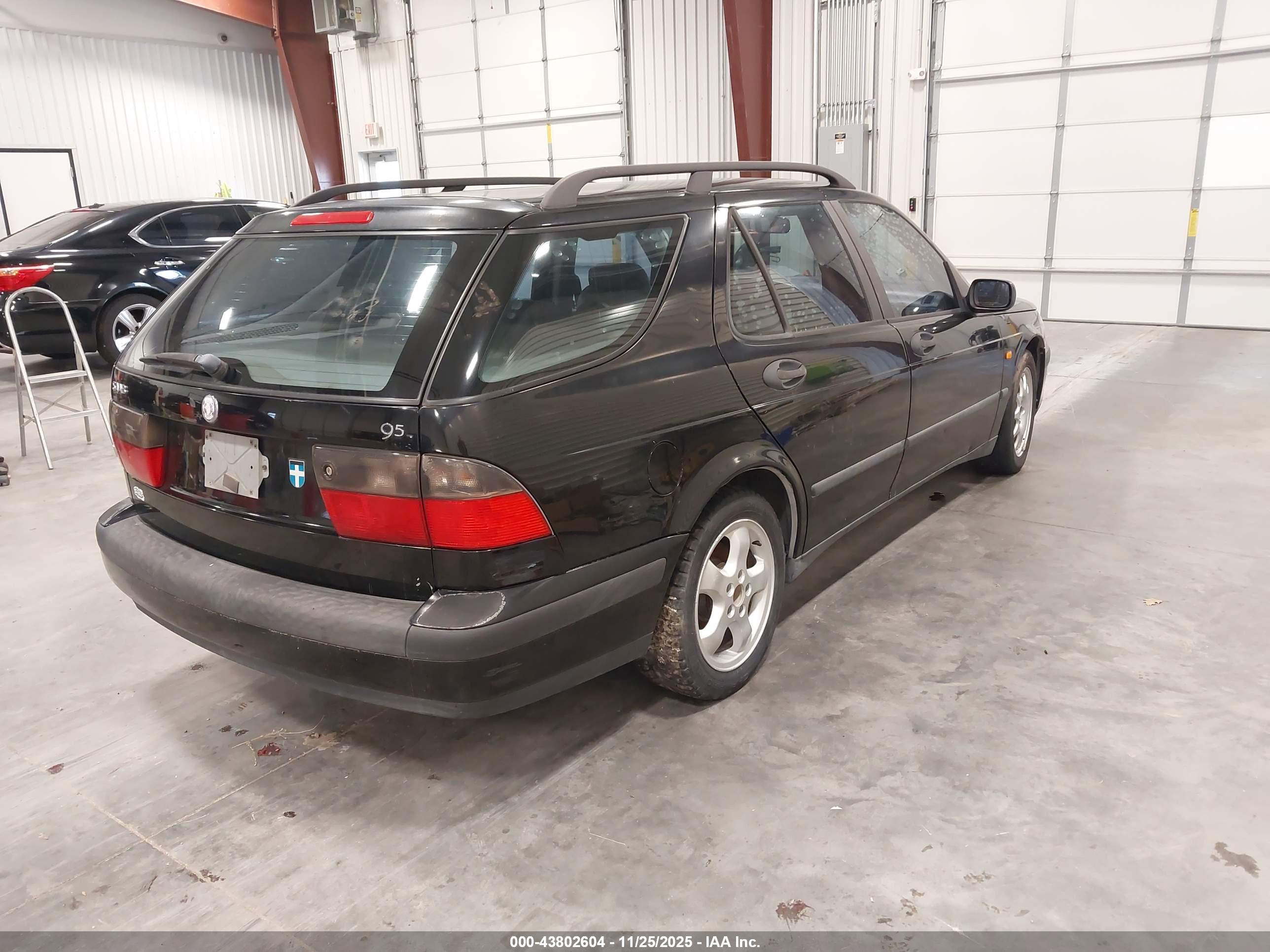 SAAB 9-5 image 4