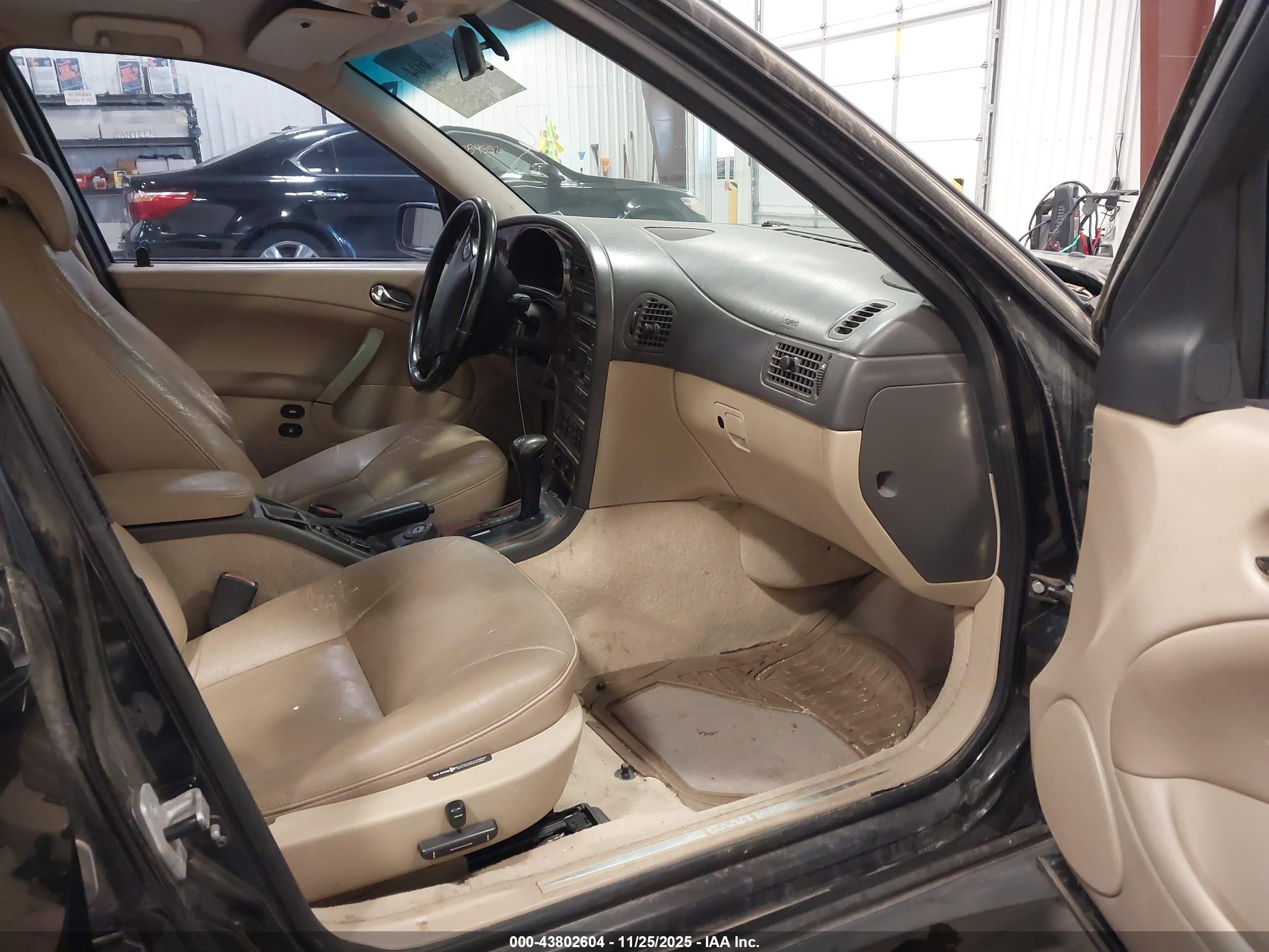 SAAB 9-5 image 5