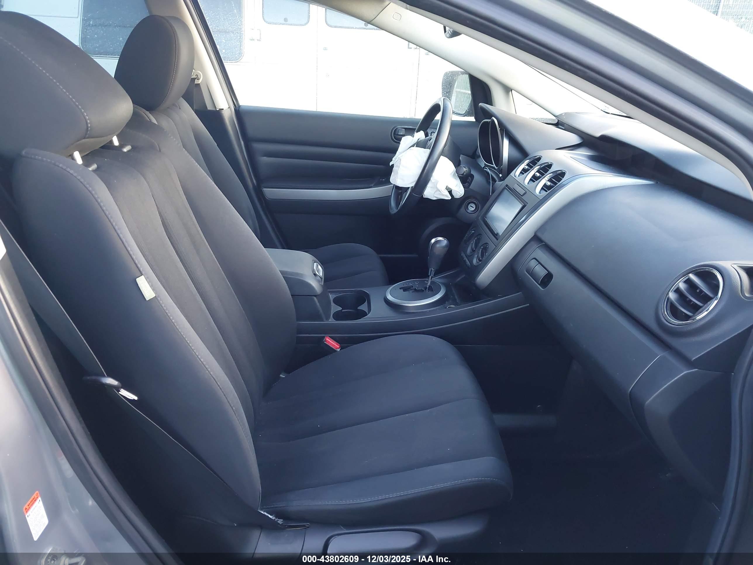 MAZDA CX-7 image 5
