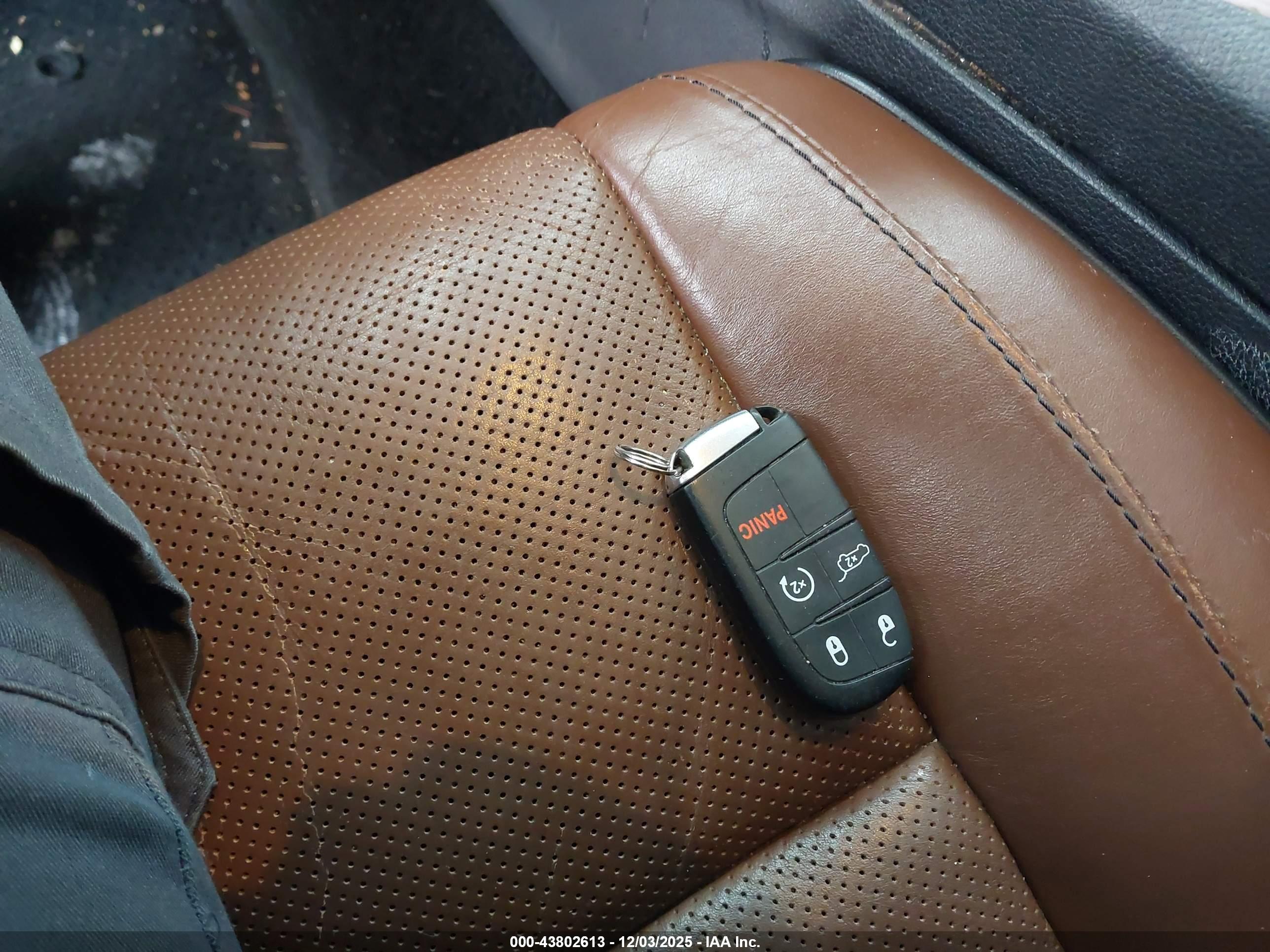 JEEP GRAND image 11