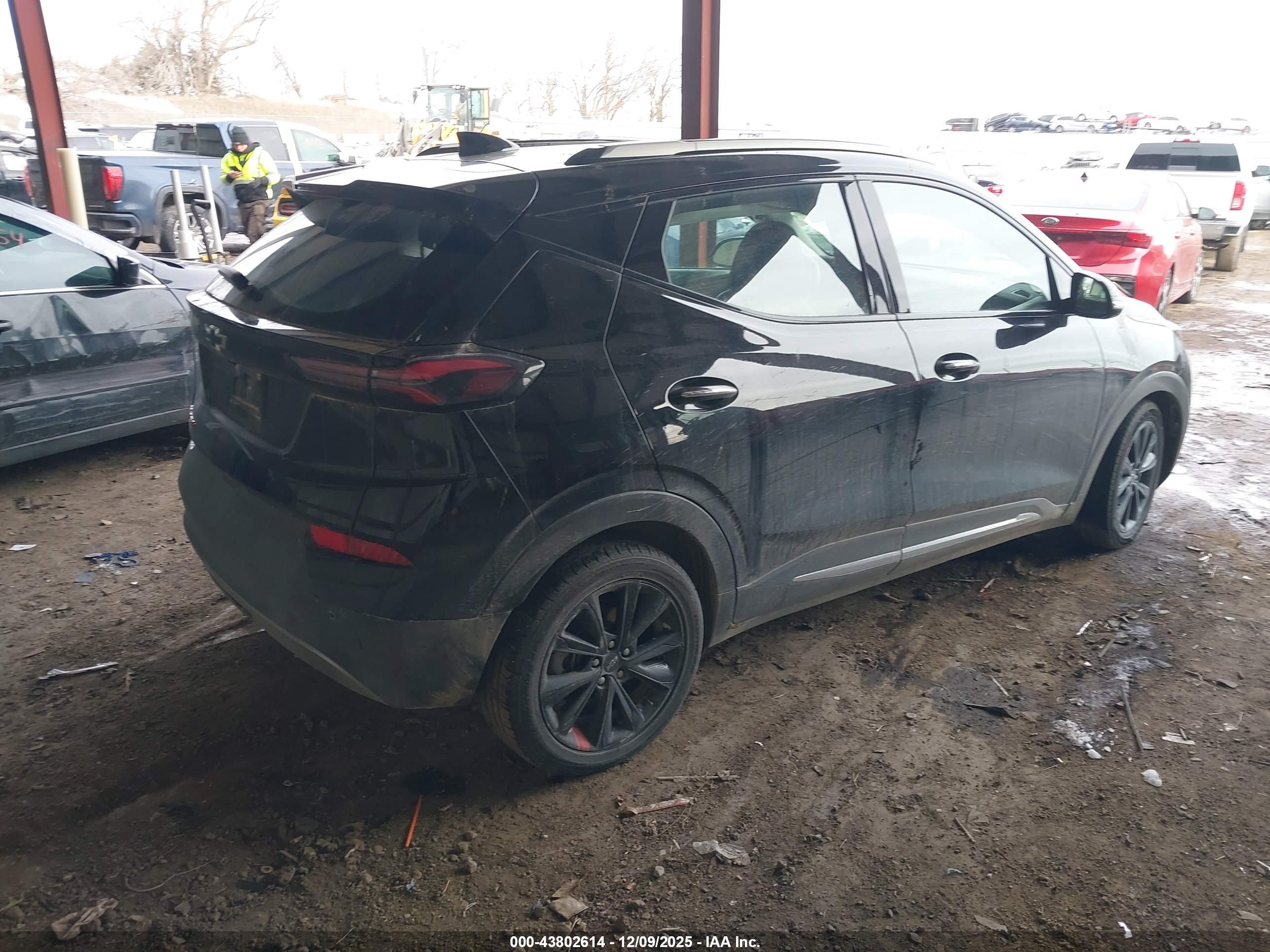 CHEVROLET BOLT image 4