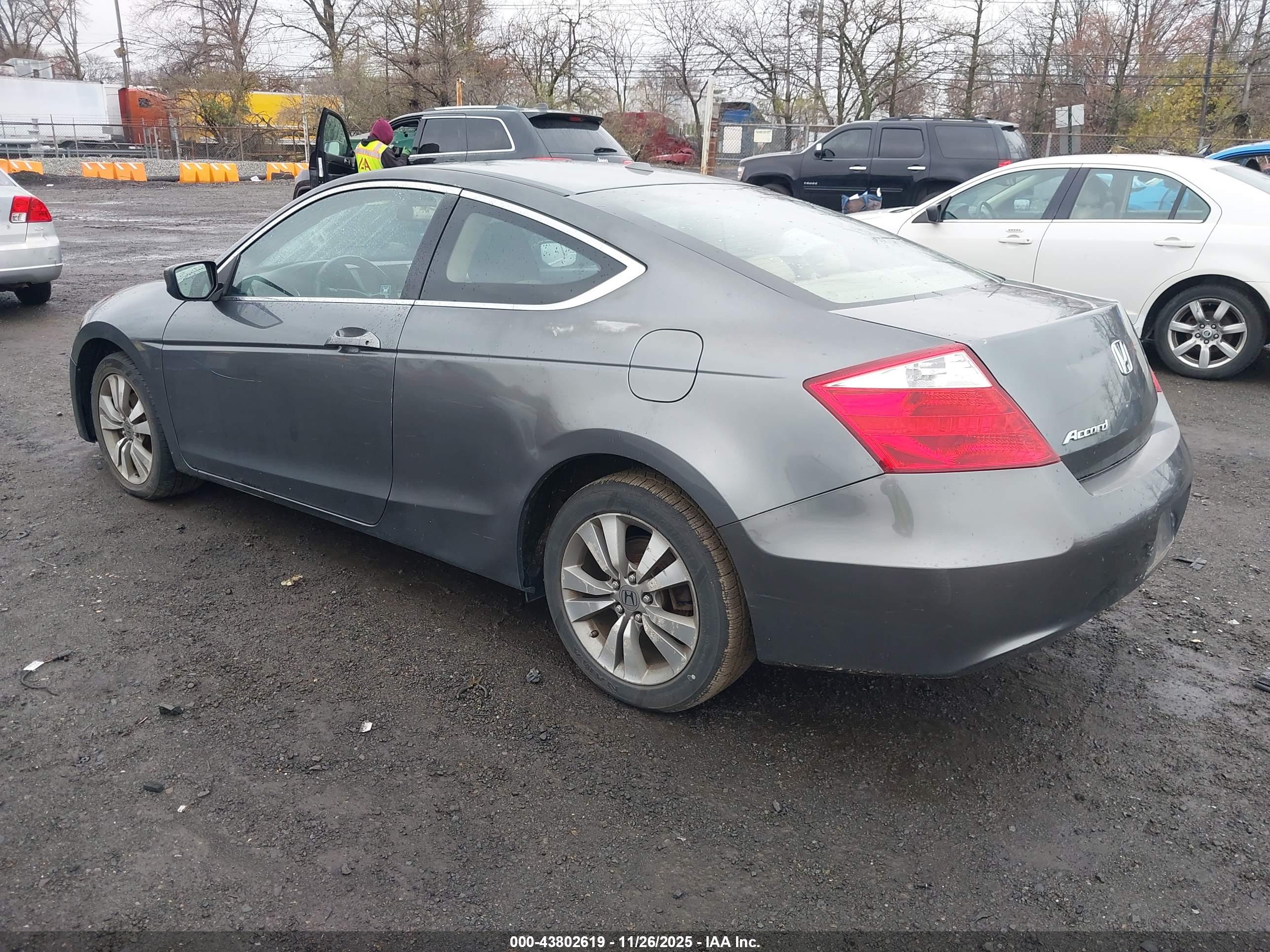 HONDA ACCORD image 3