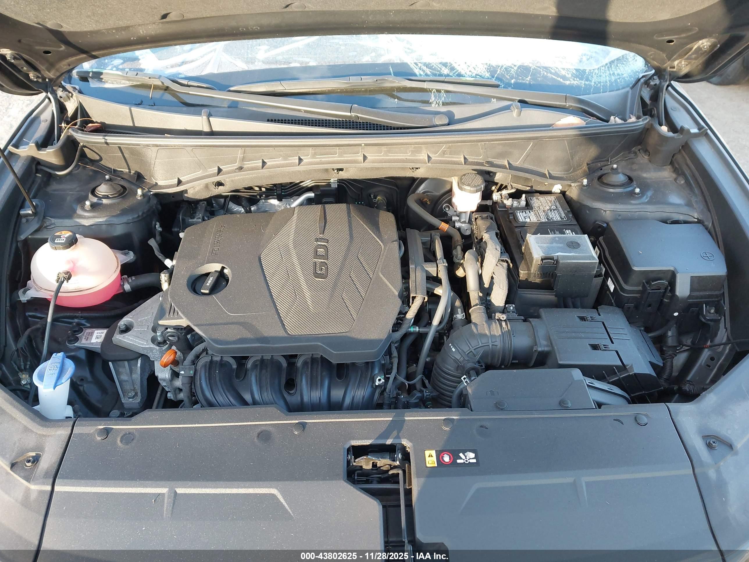 HYUNDAI TUCSON image 10