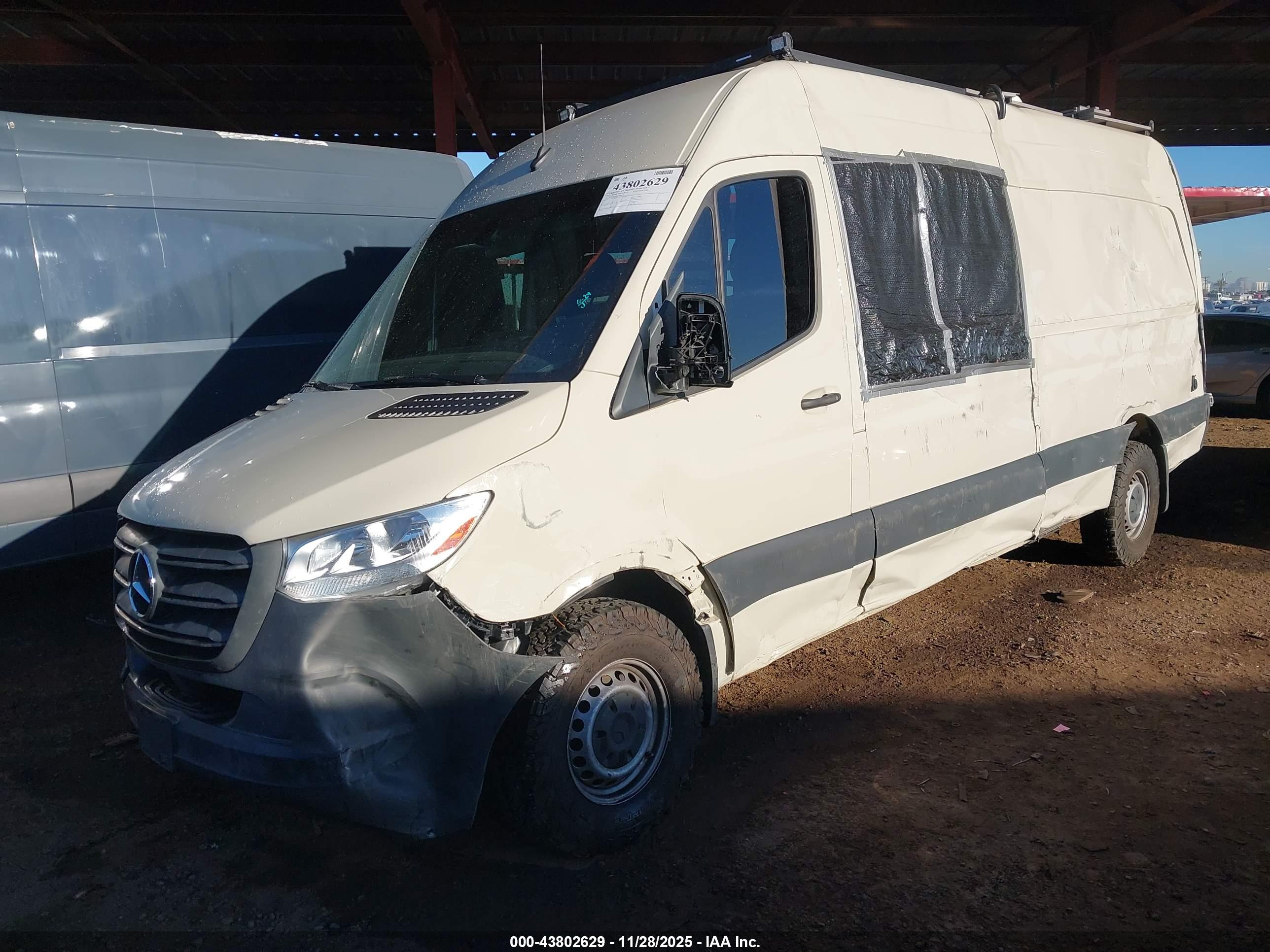 MERCEDES-BENZ SPRINTER image 2
