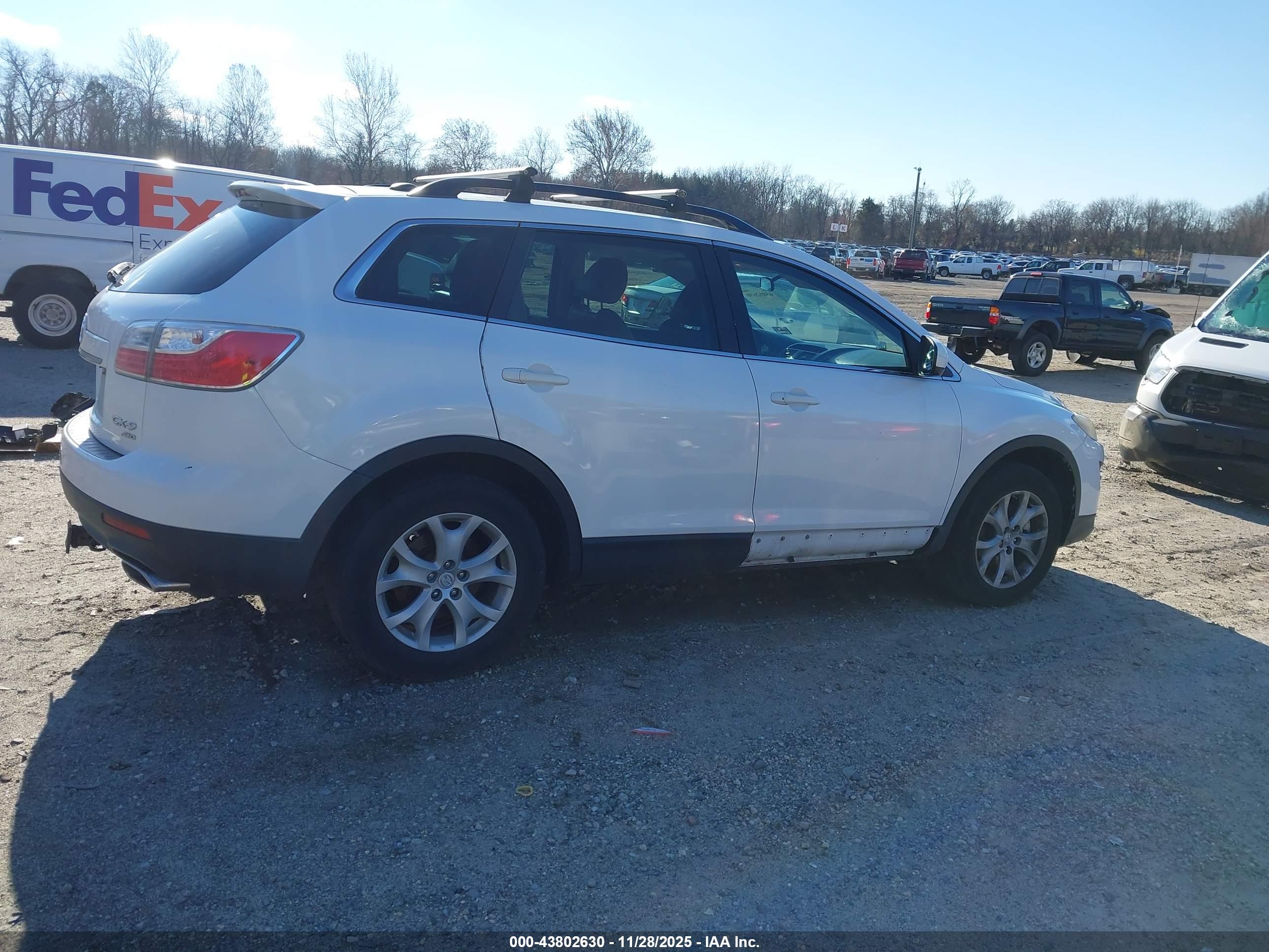 MAZDA CX-9 image 4
