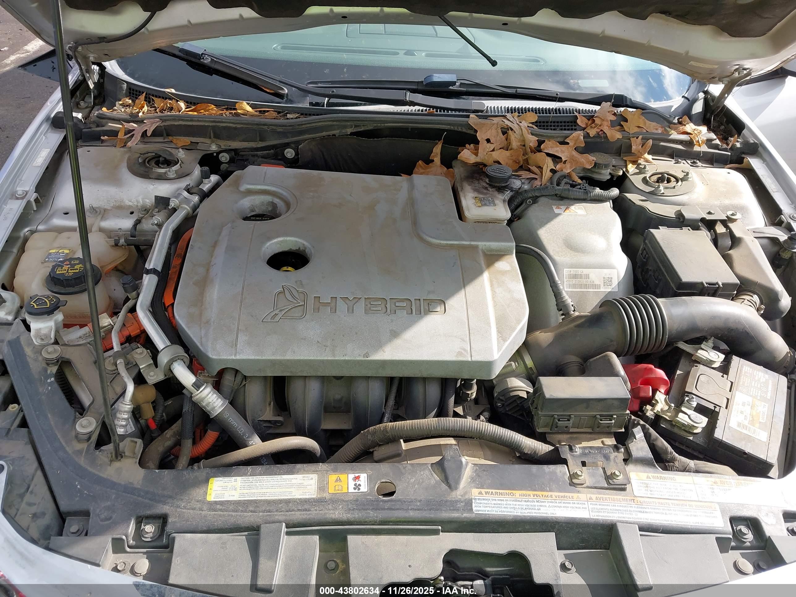 FORD FUSION image 10