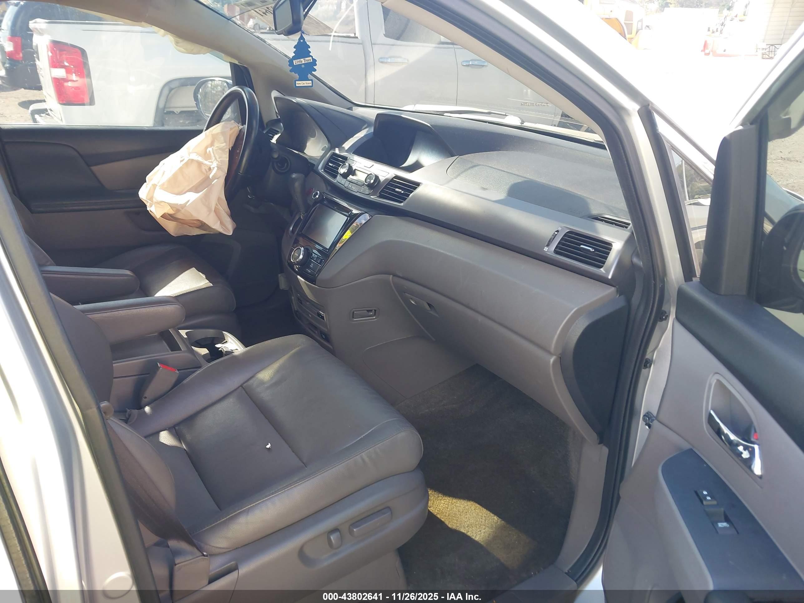 HONDA ODYSSEY image 5