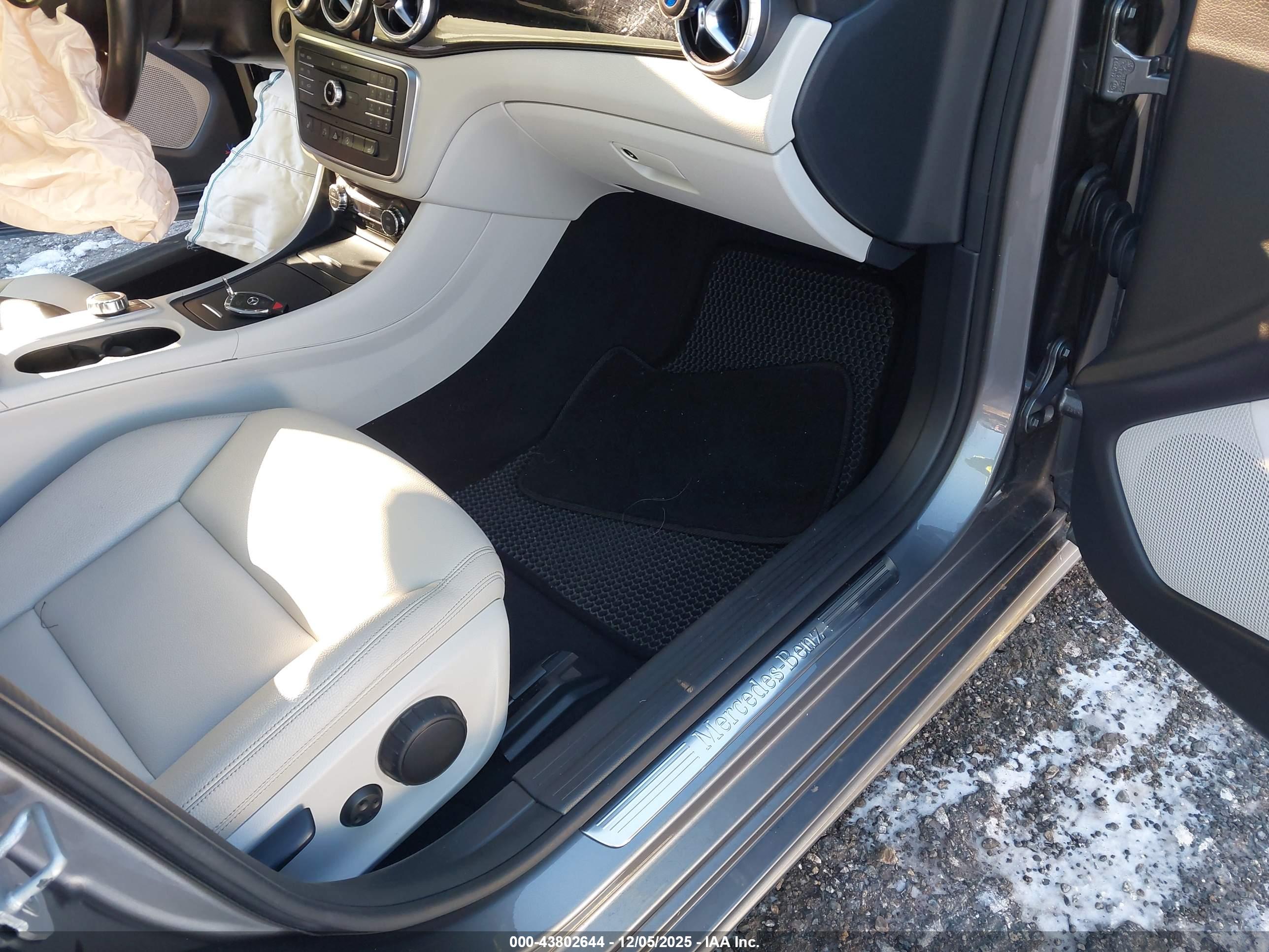 MERCEDES-BENZ CLA image 5