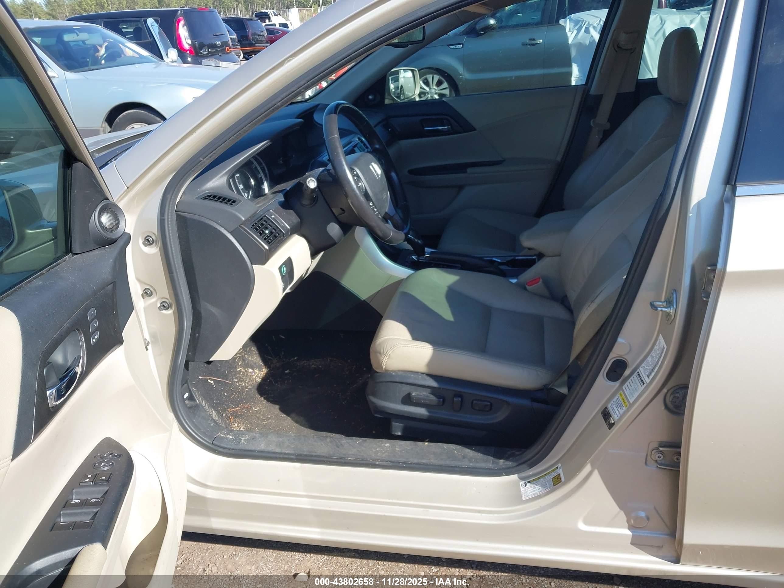 HONDA ACCORD image 5