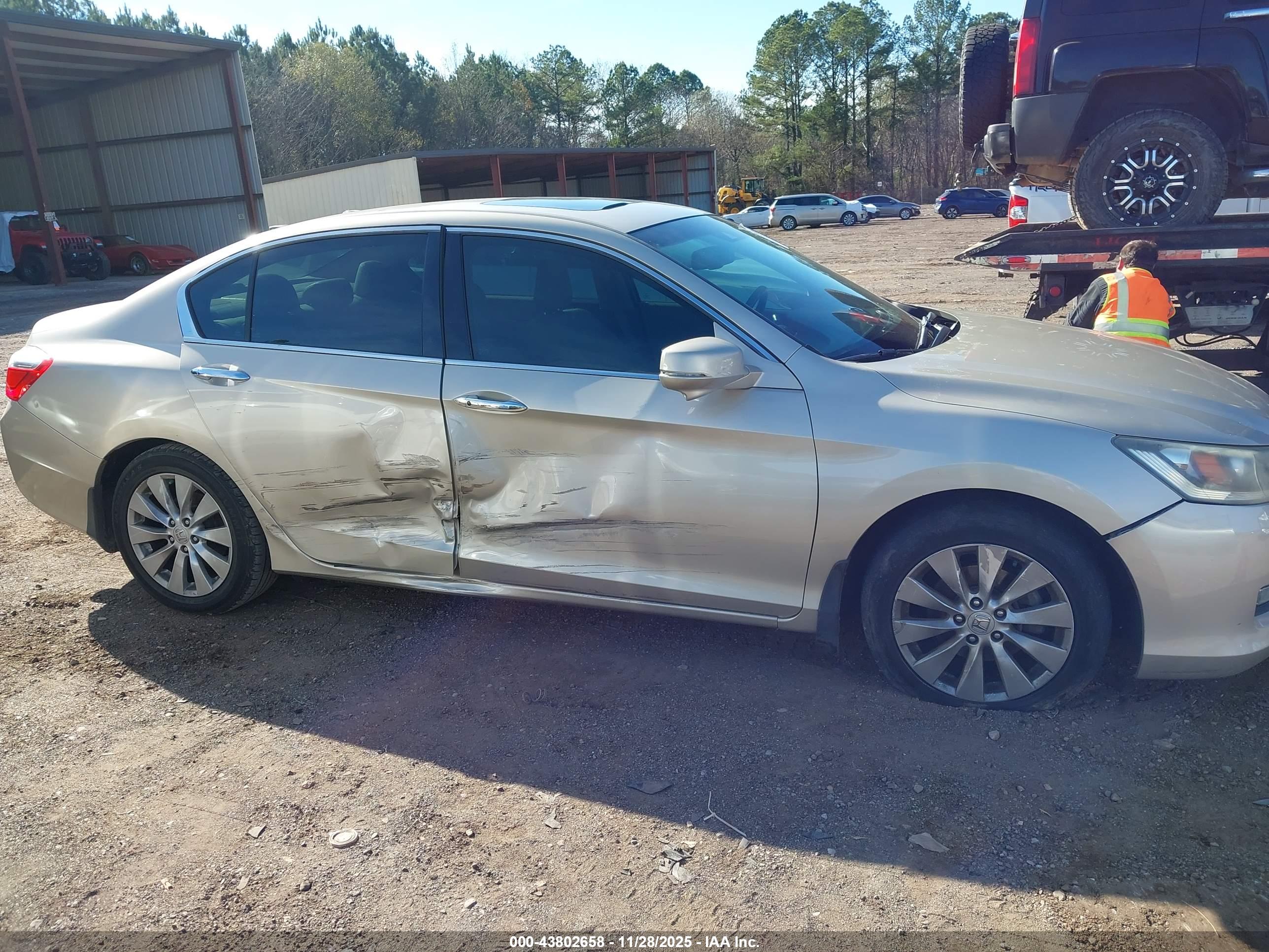 HONDA ACCORD image 6