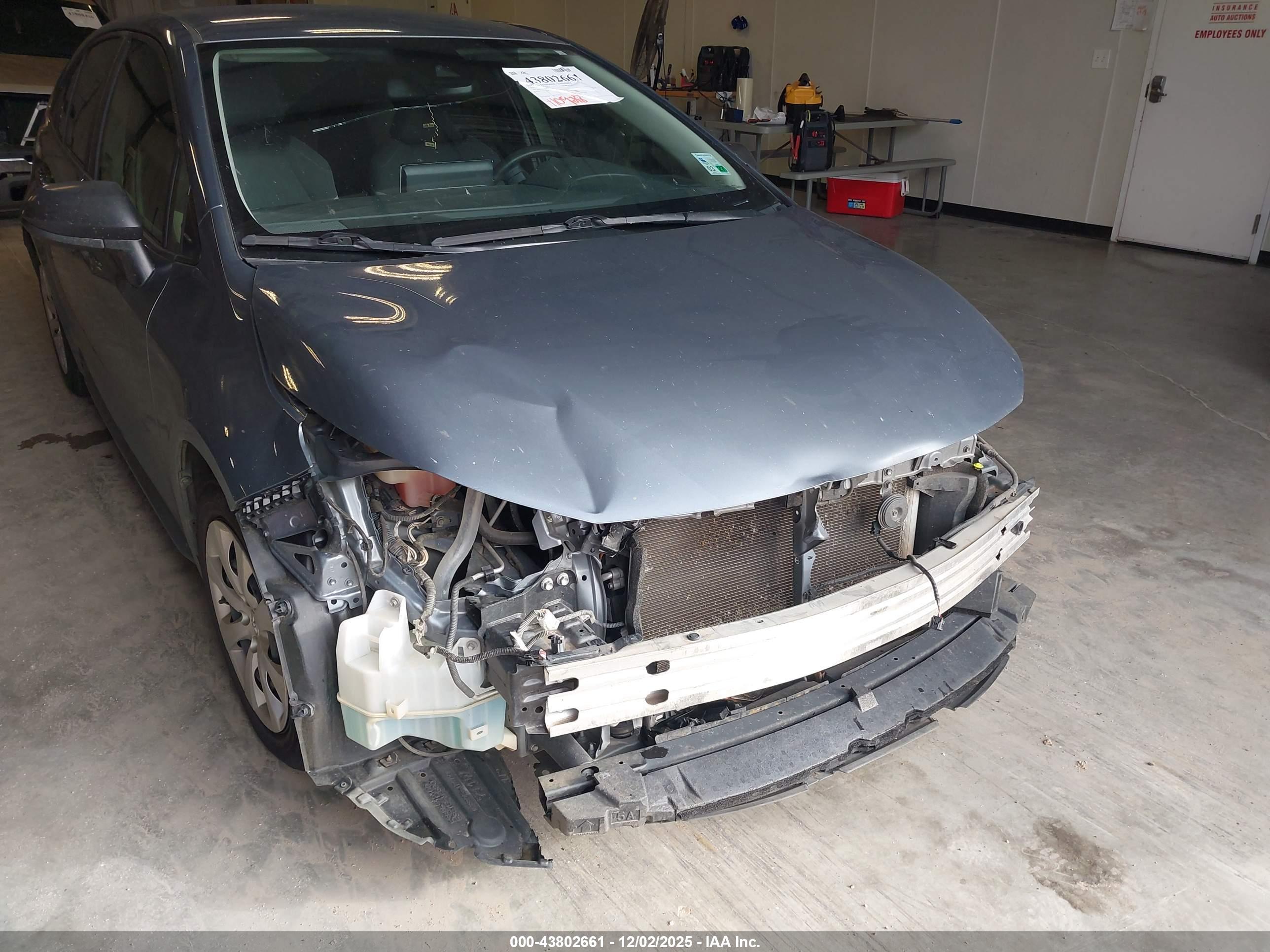 TOYOTA COROLLA image 6