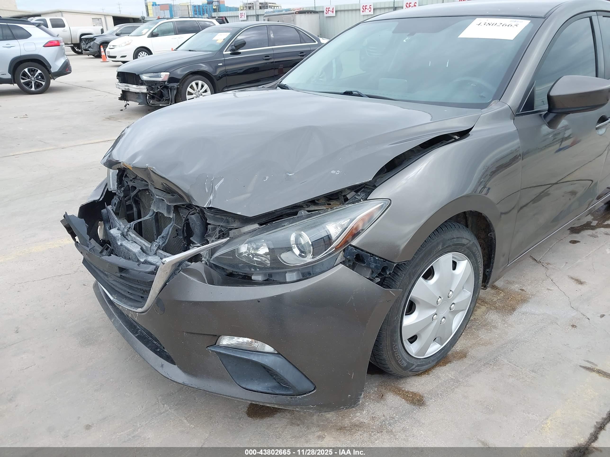 MAZDA MAZDA3 image 6