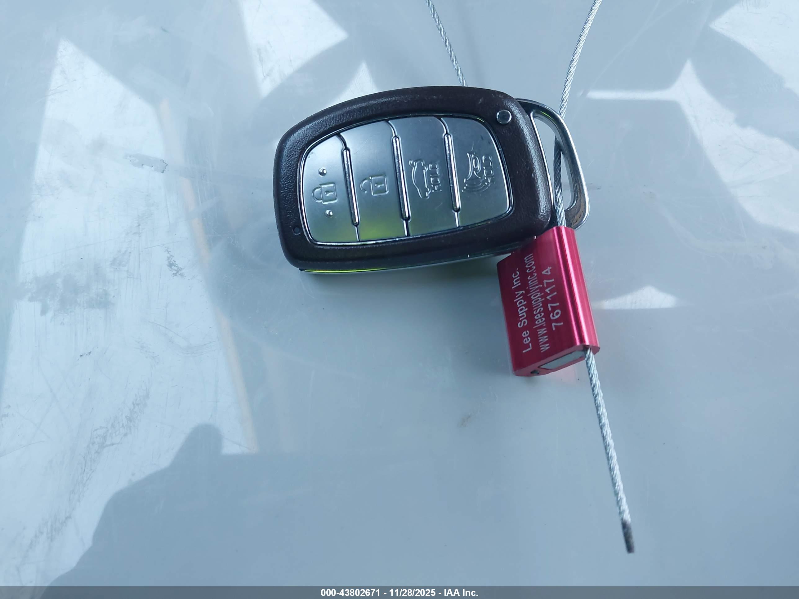 HYUNDAI SONATA image 11