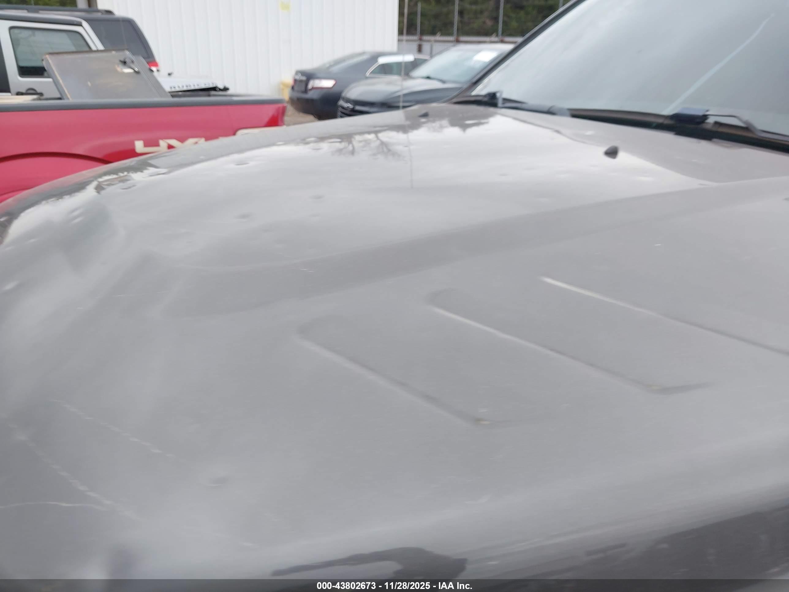 RAM 2500 image 6