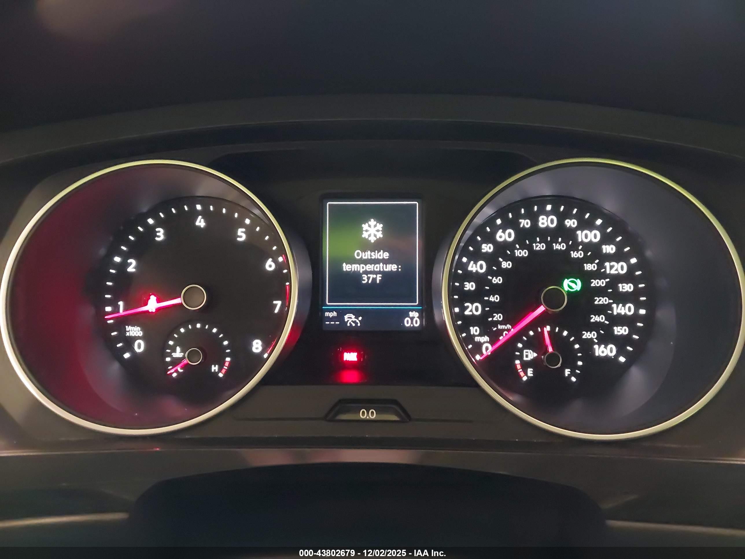 VOLKSWAGEN TIGUAN image 7