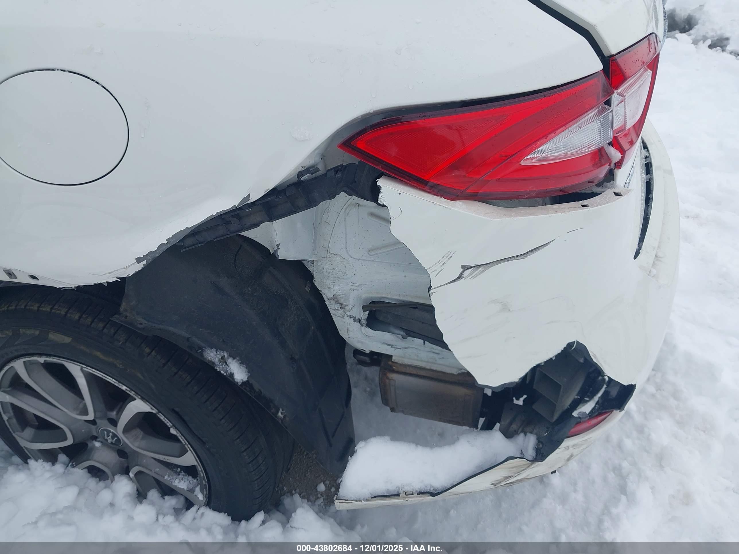 MASERATI LEVANTE image 6