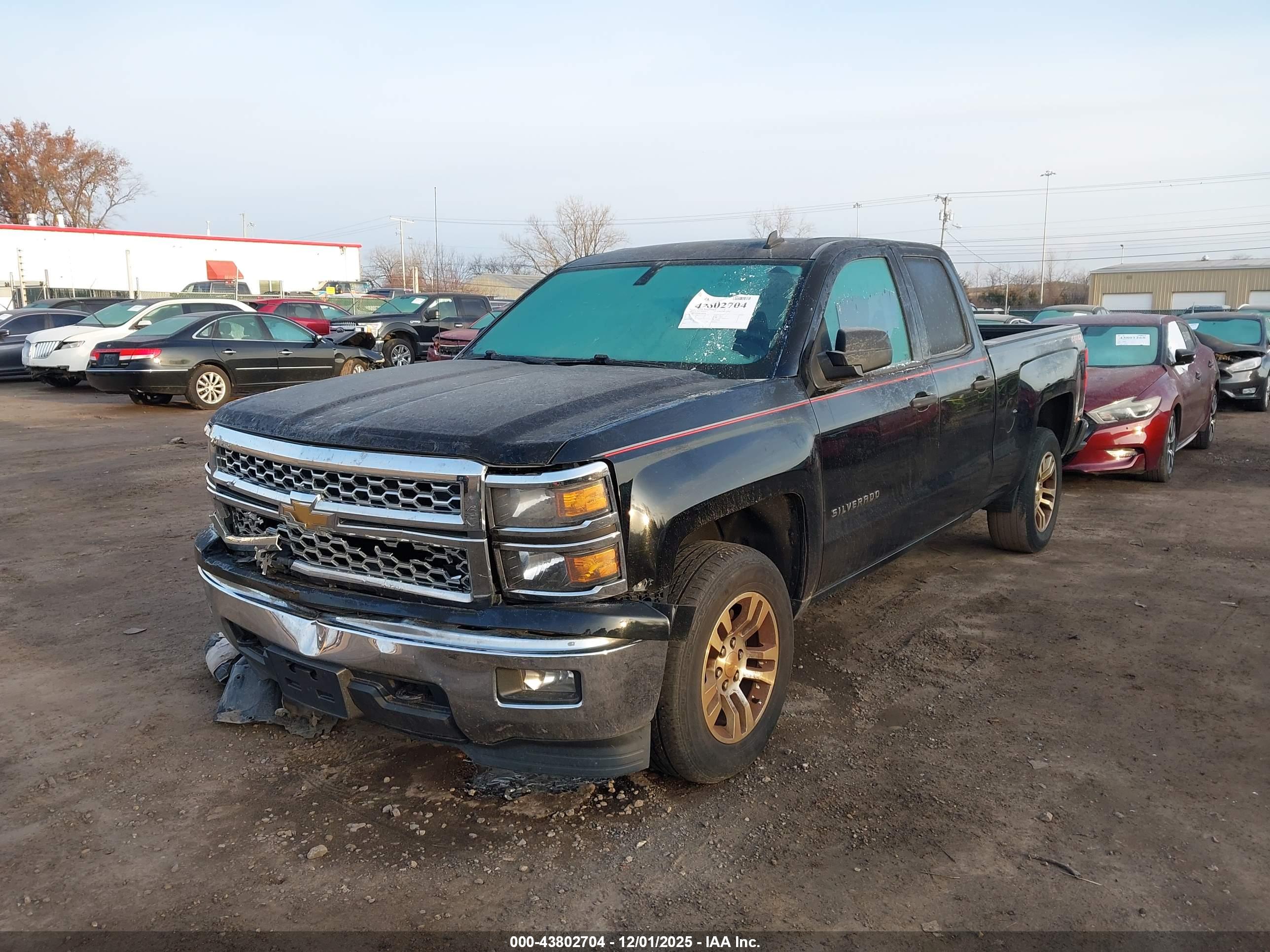 CHEVROLET SILVERADO image 2