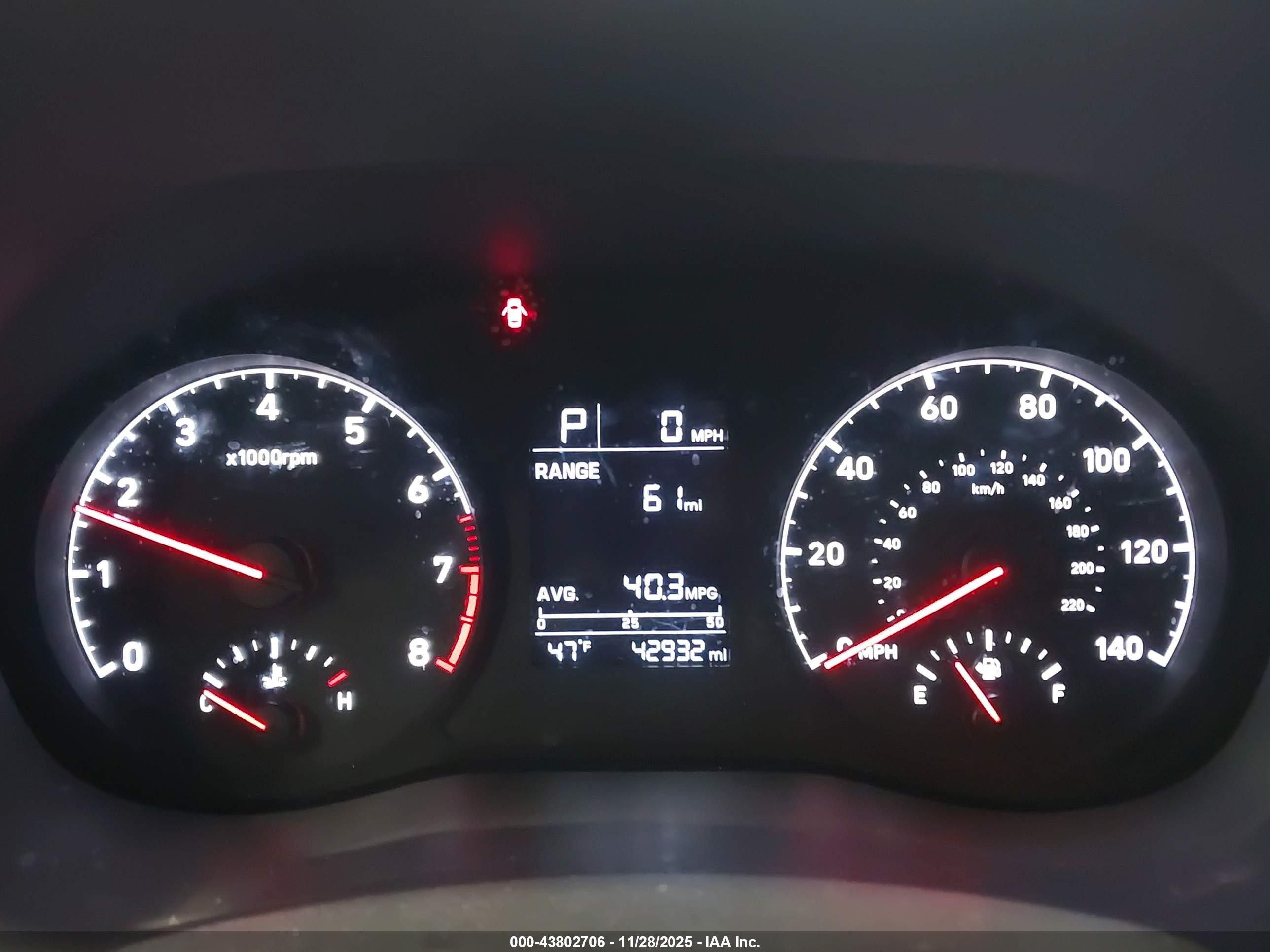 HYUNDAI ACCENT image 7