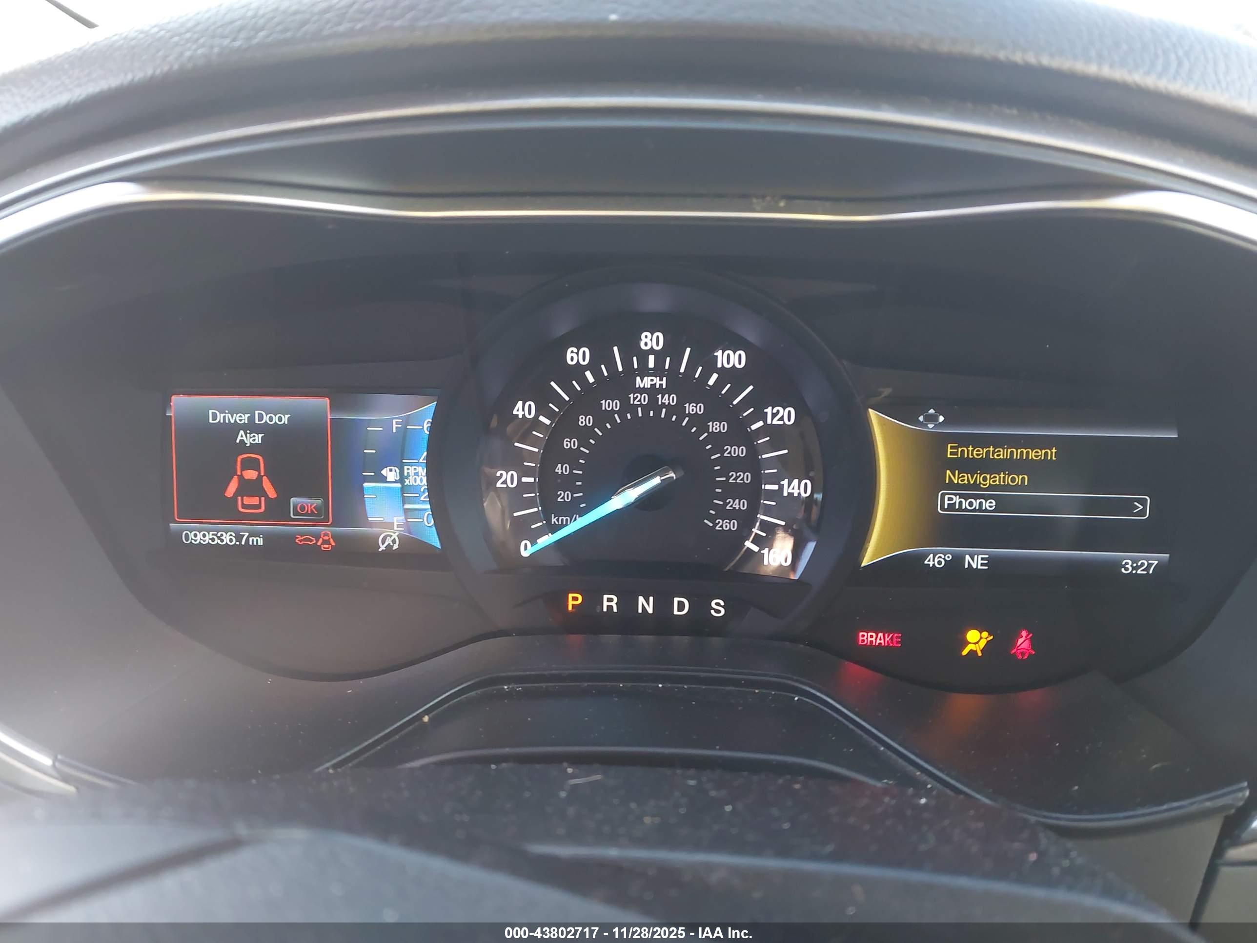 FORD FUSION image 7