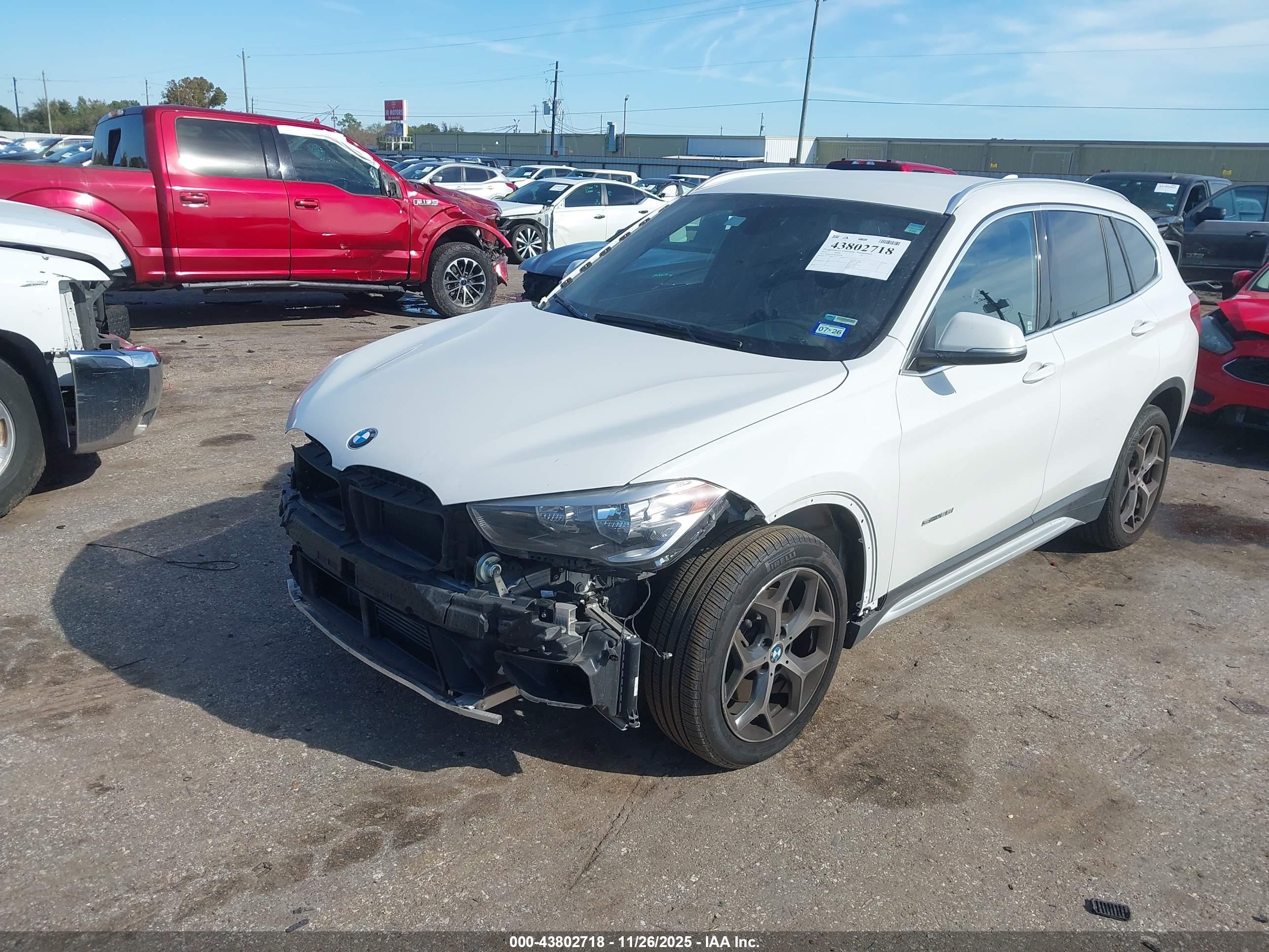 BMW X1 image 2