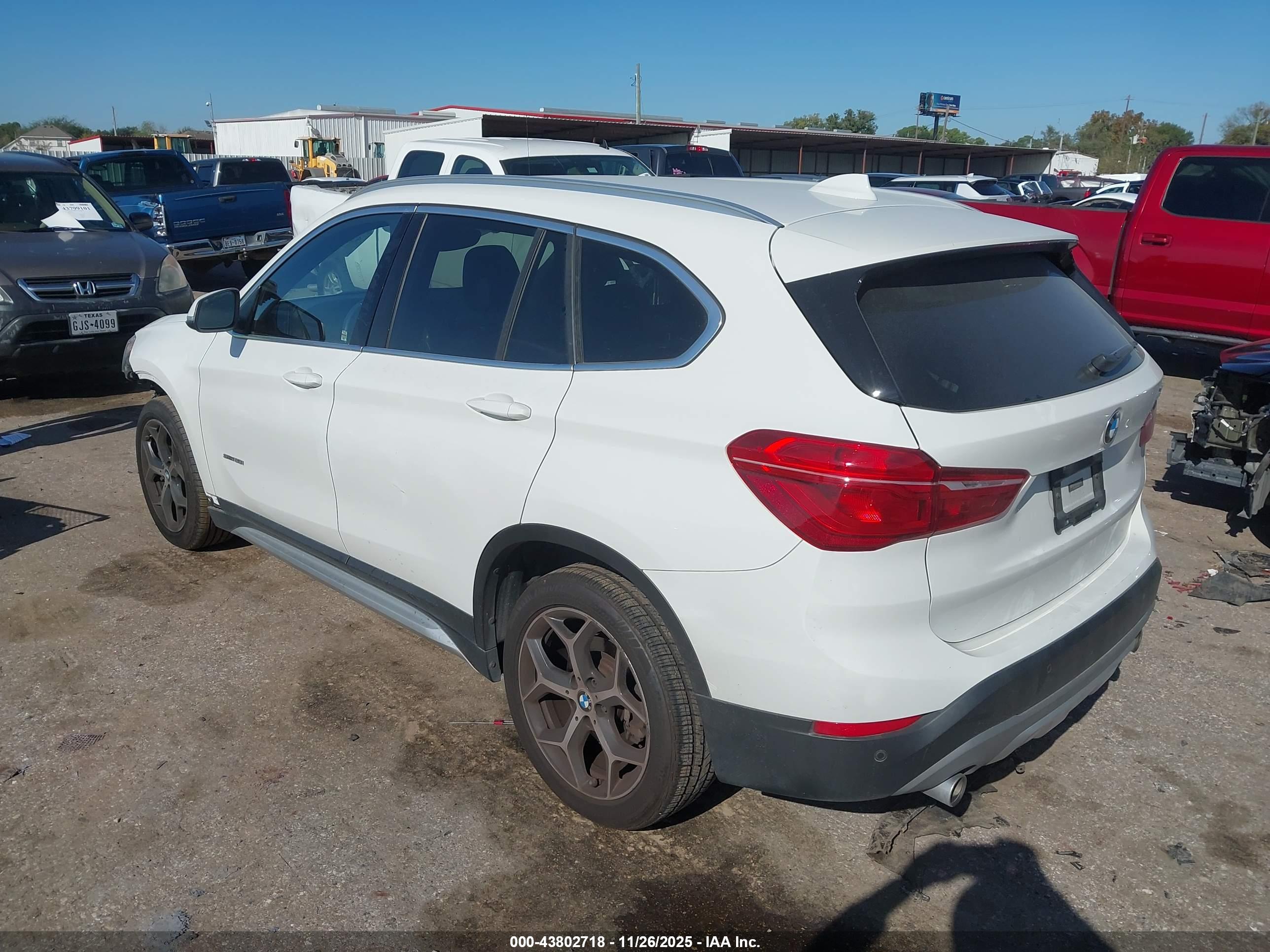 BMW X1 image 3