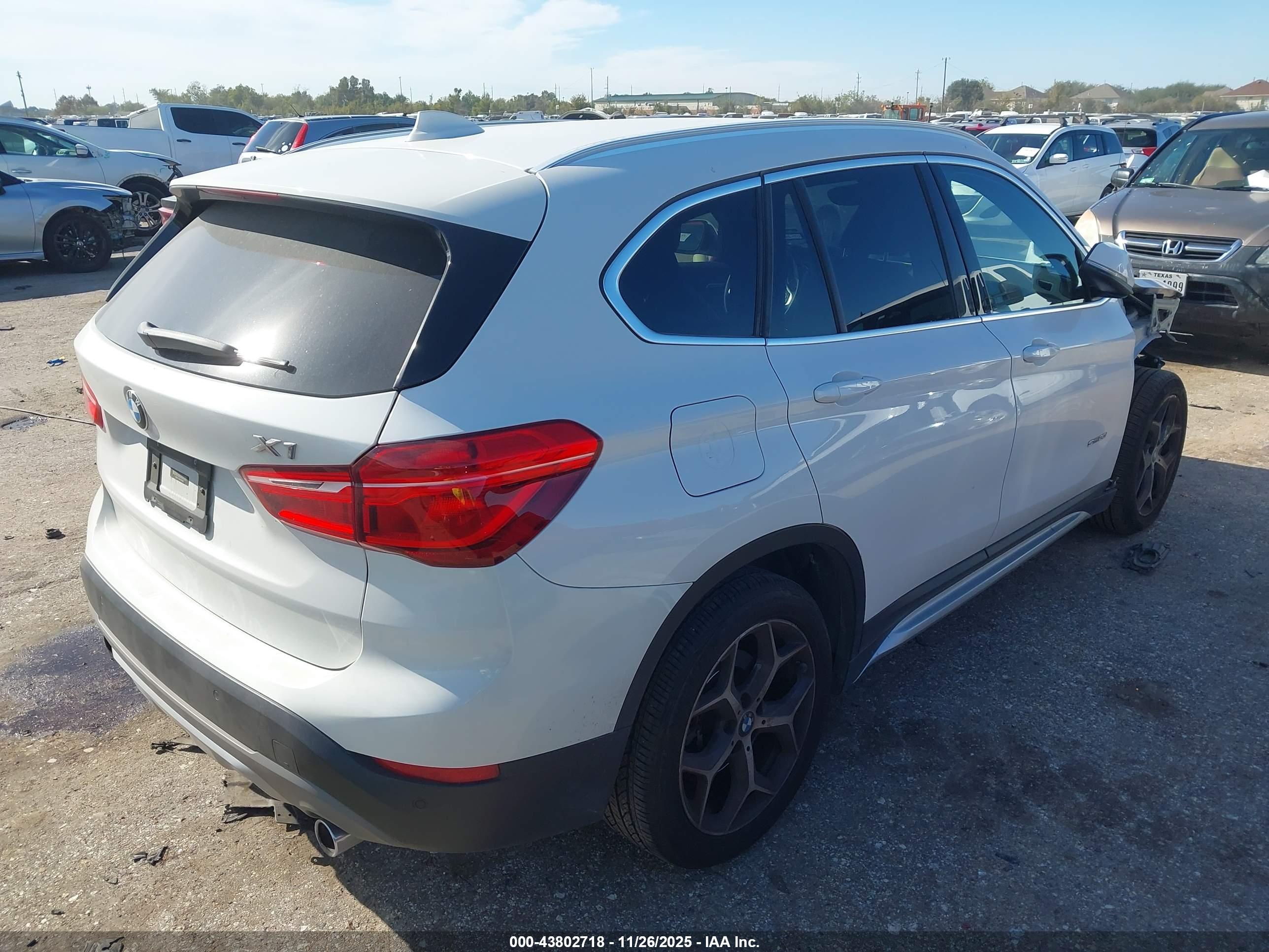 BMW X1 image 4