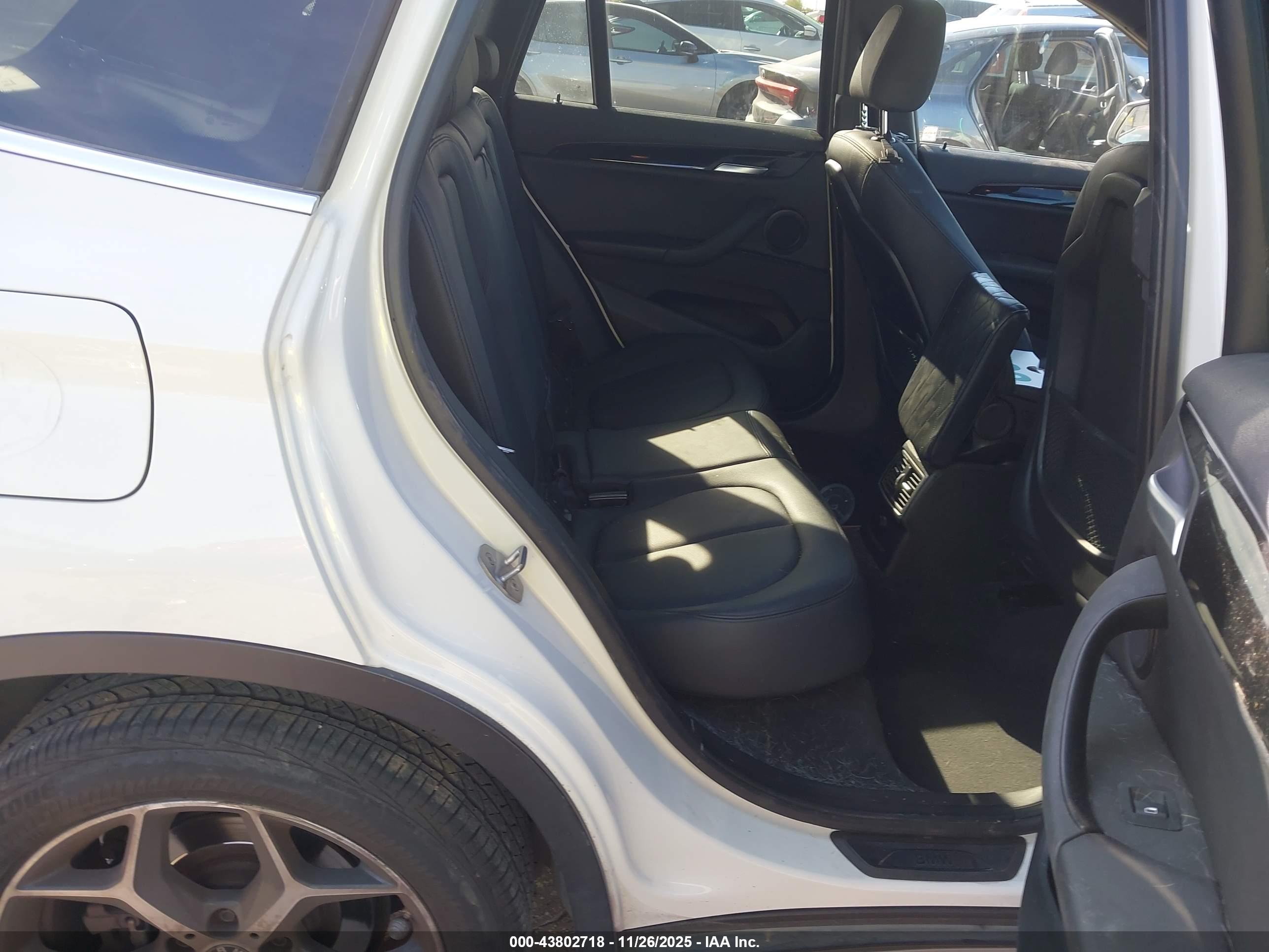 BMW X1 image 8