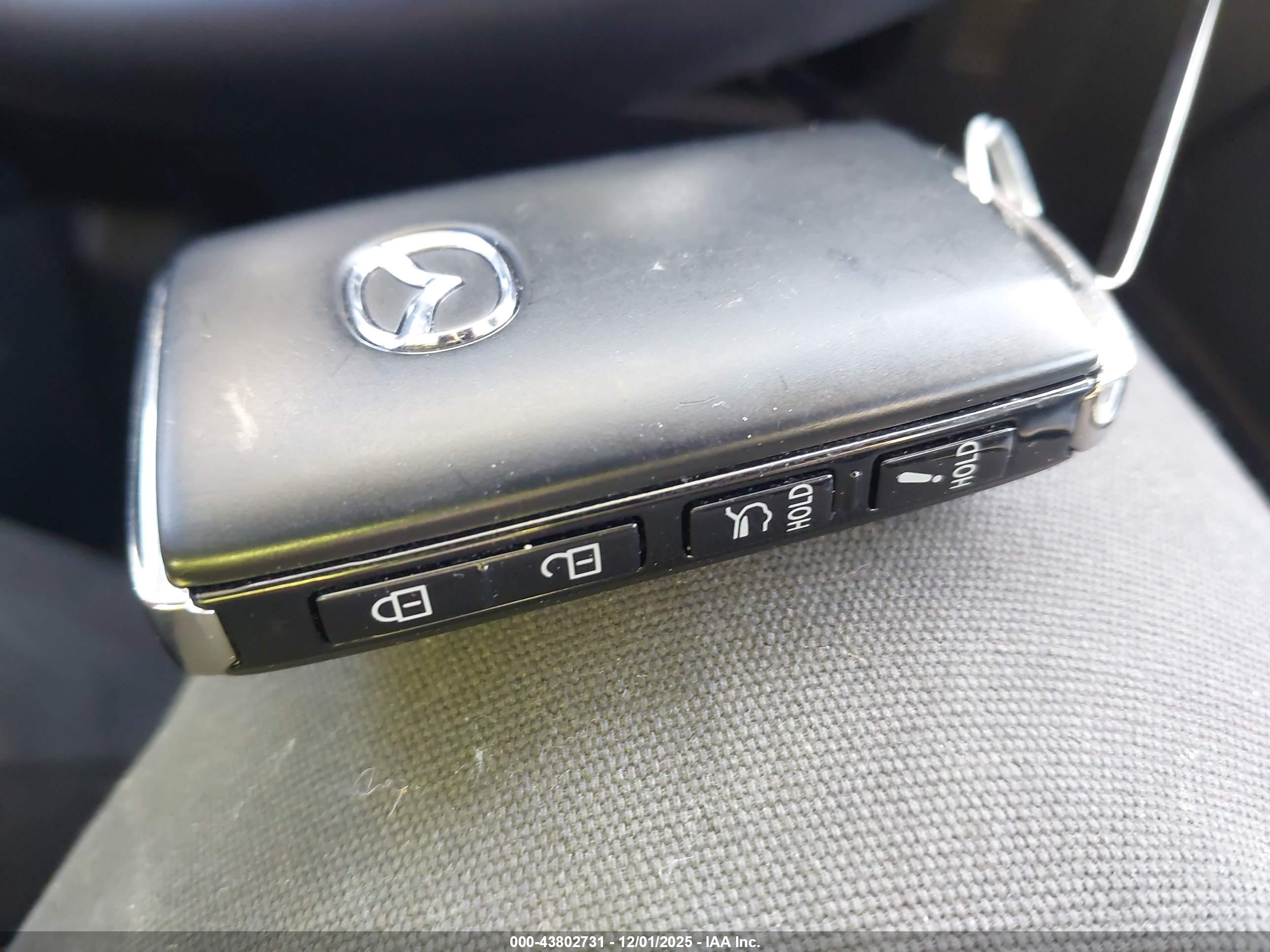 MAZDA CX-90 image 11