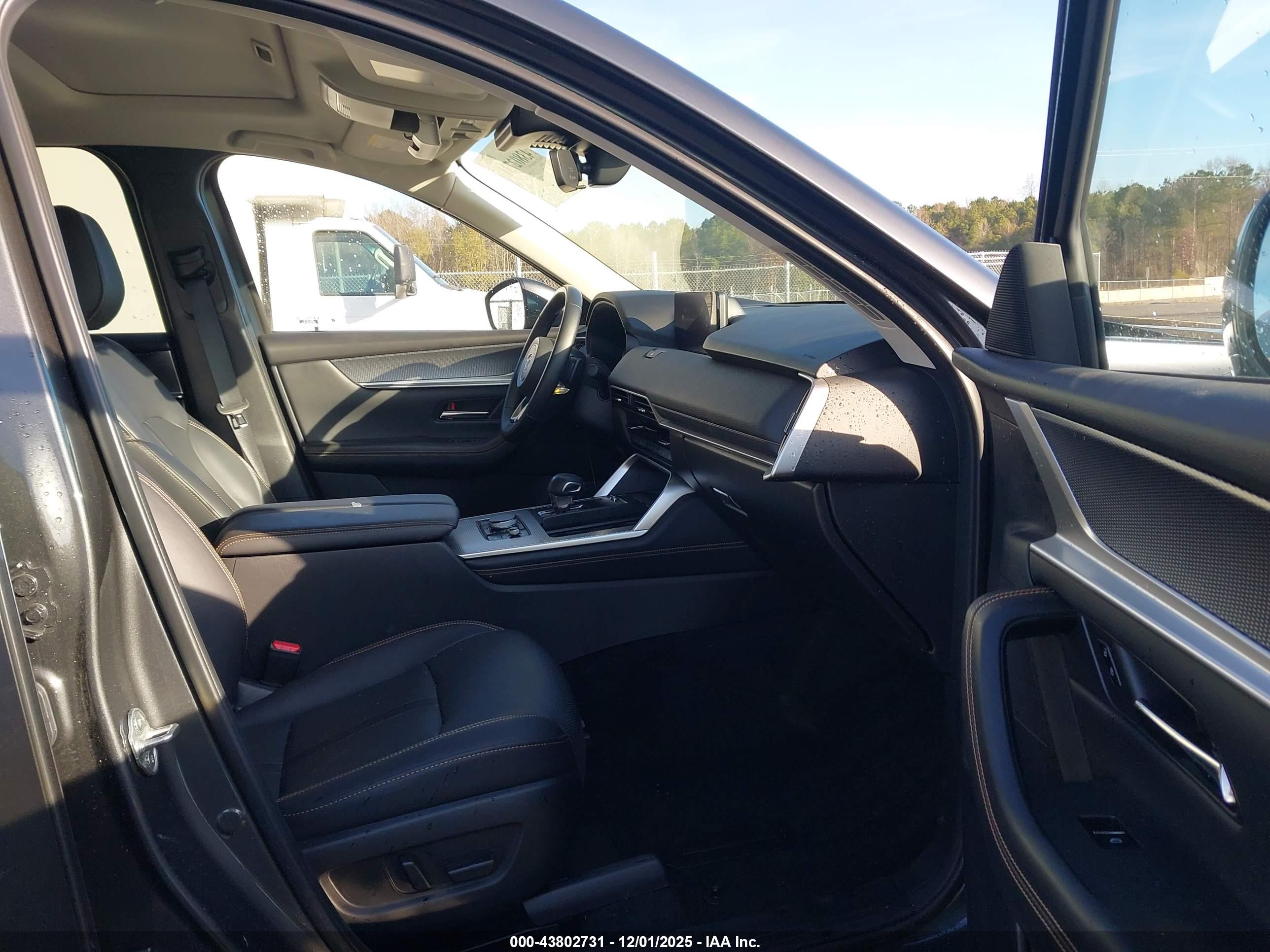 MAZDA CX-90 image 5
