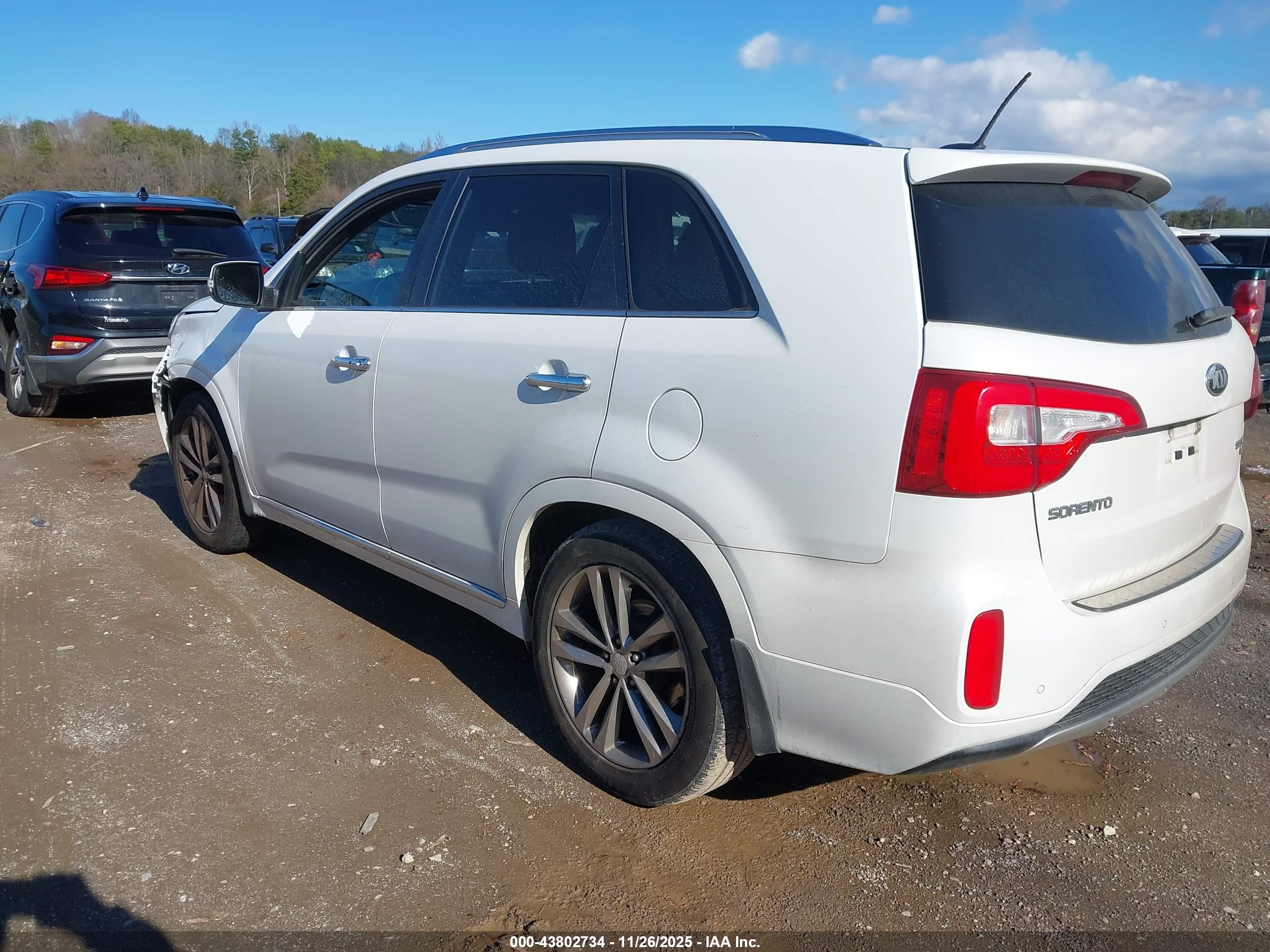 KIA SORENTO image 3