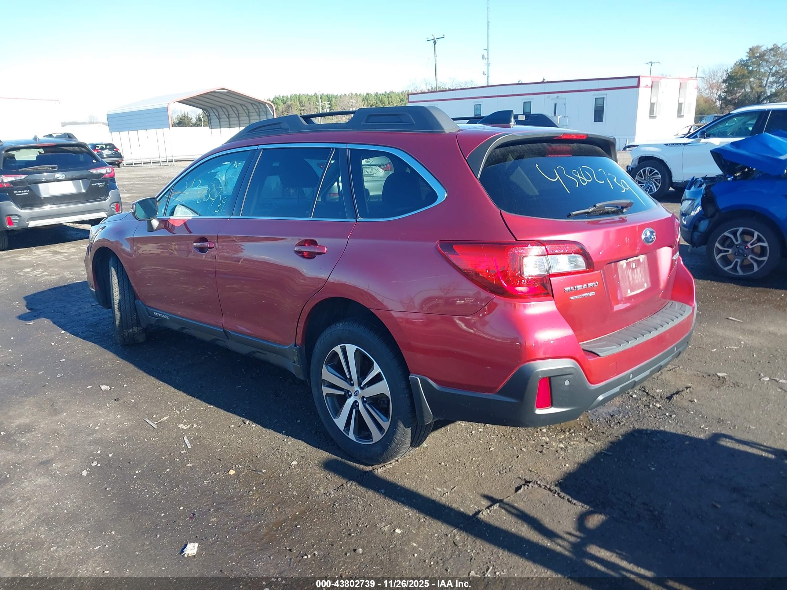 SUBARU OUTBACK image 3