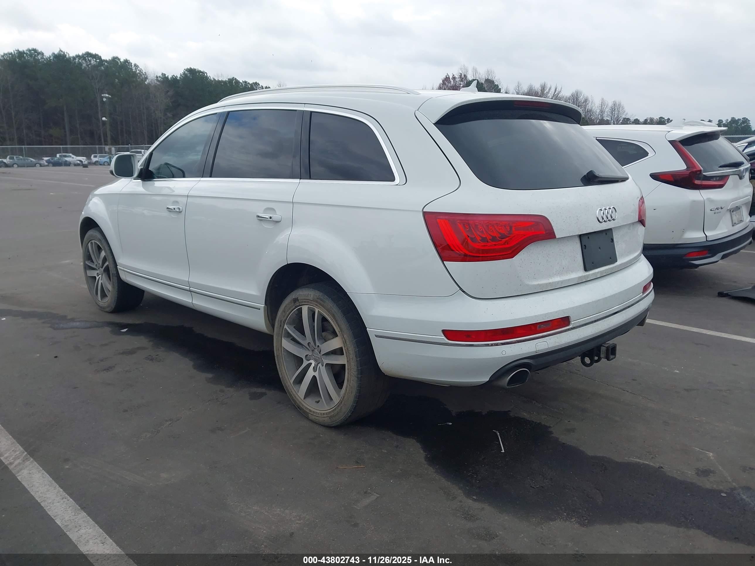 AUDI Q7 image 3