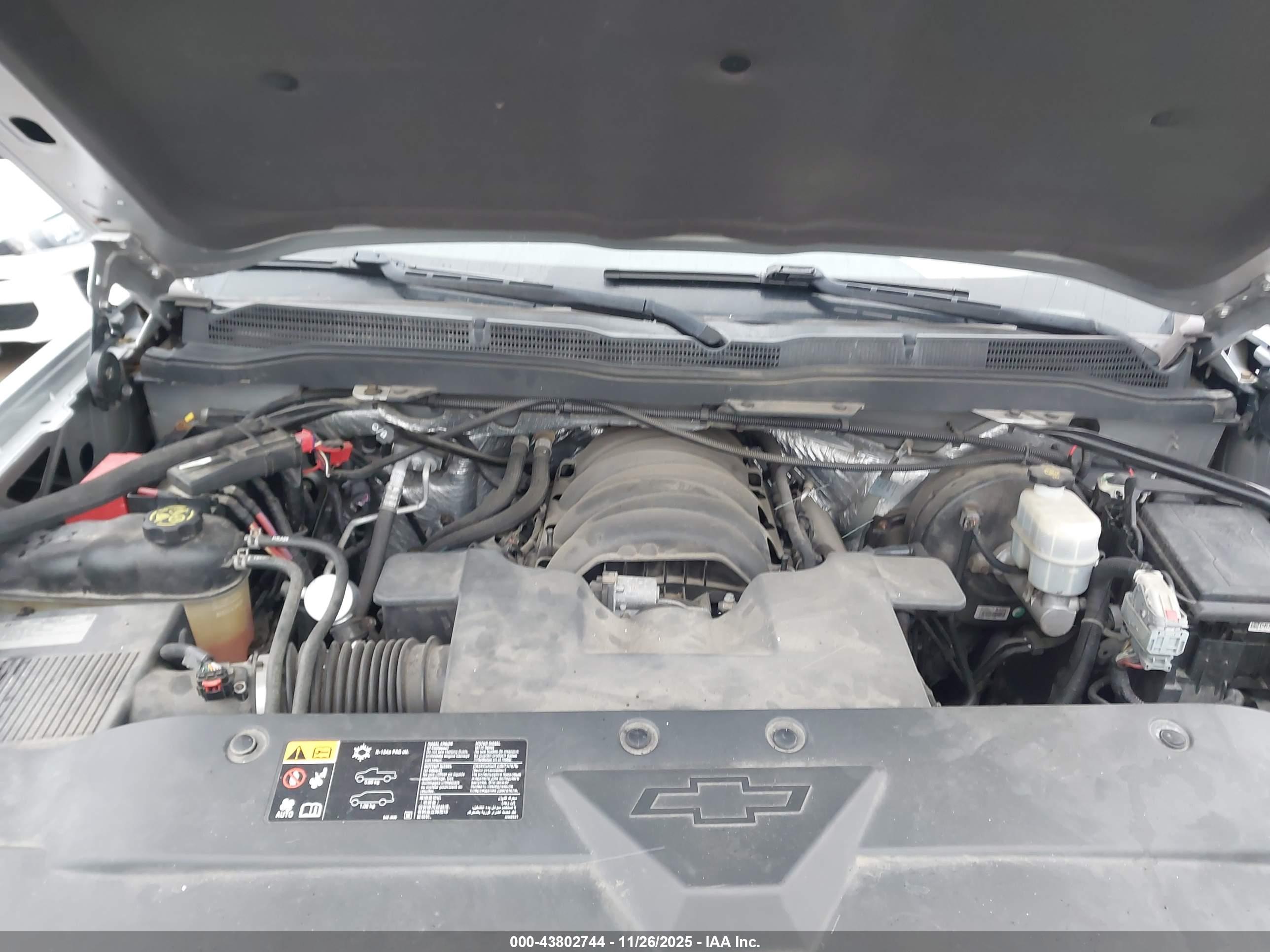CHEVROLET SILVERADO image 10