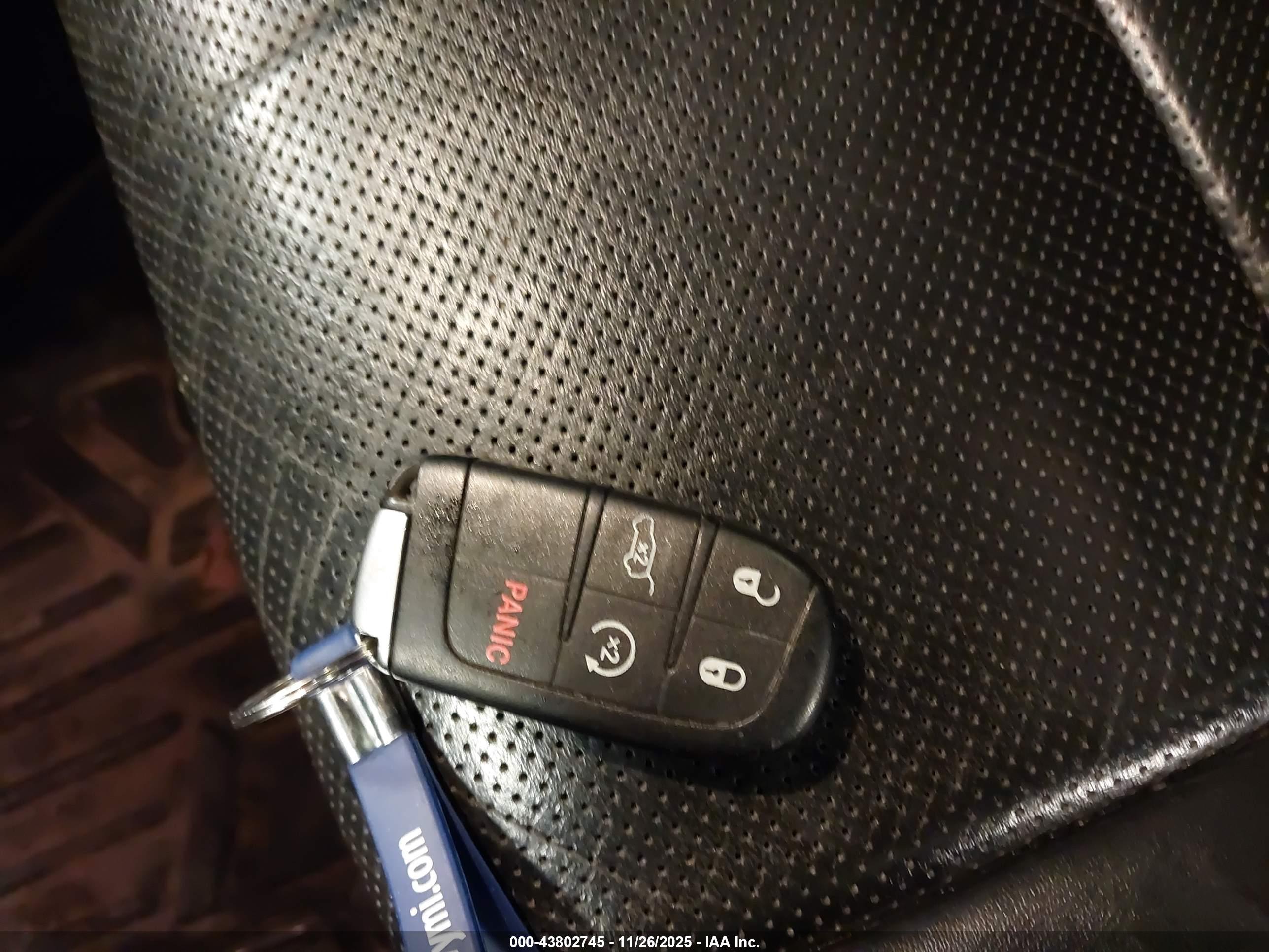 JEEP GRAND image 11
