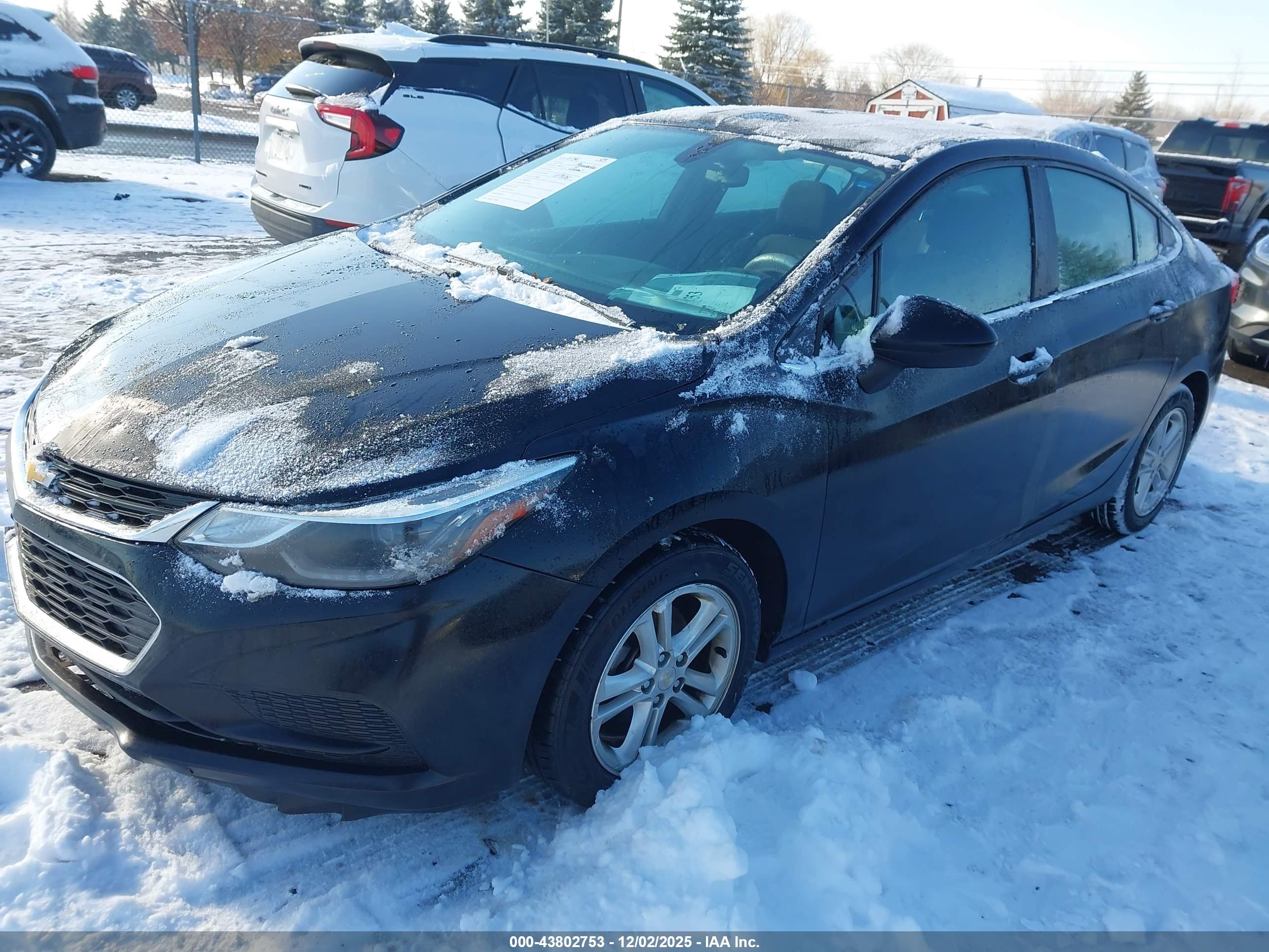 CHEVROLET CRUZE image 2