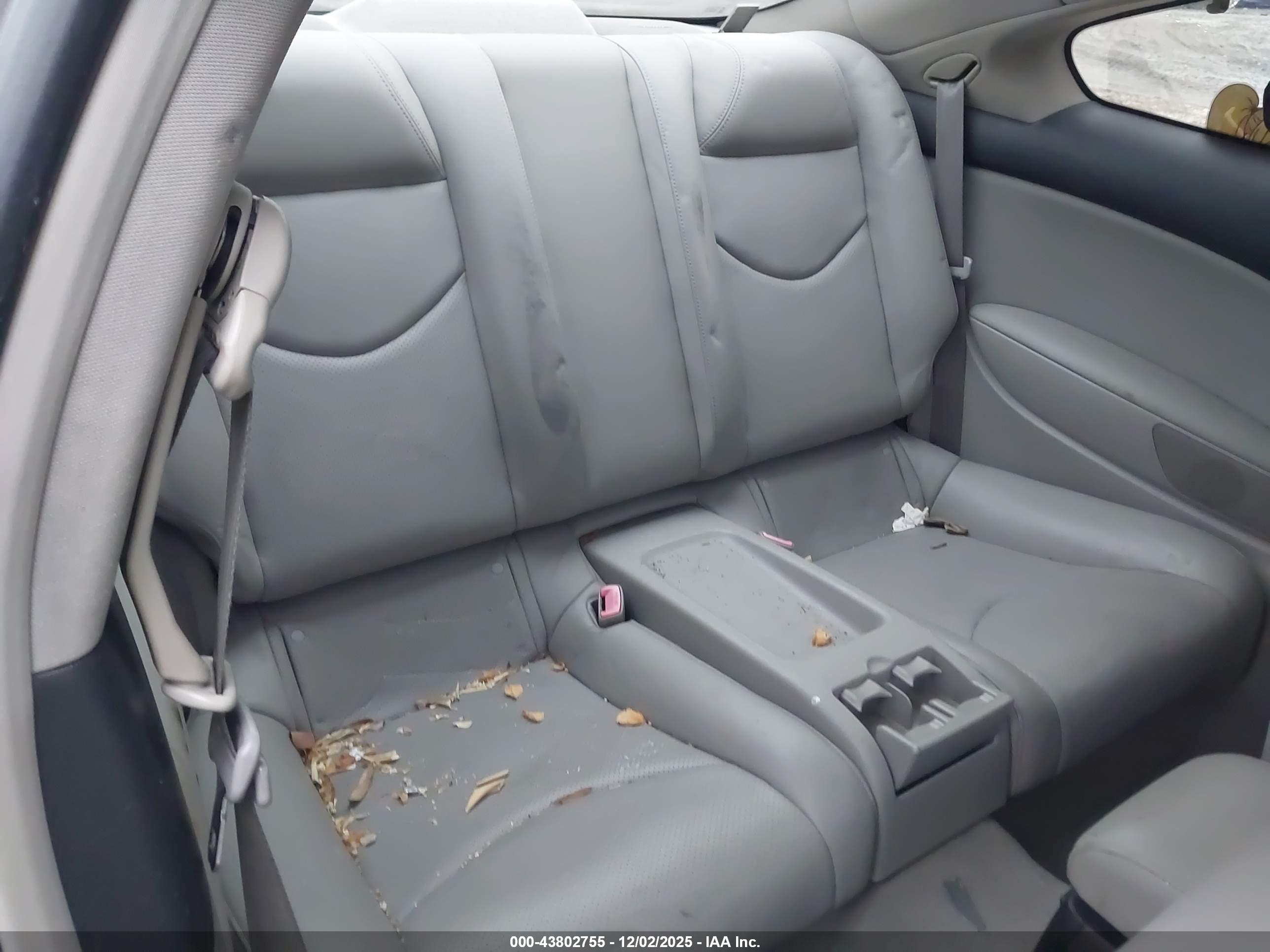 INFINITI G37 image 8