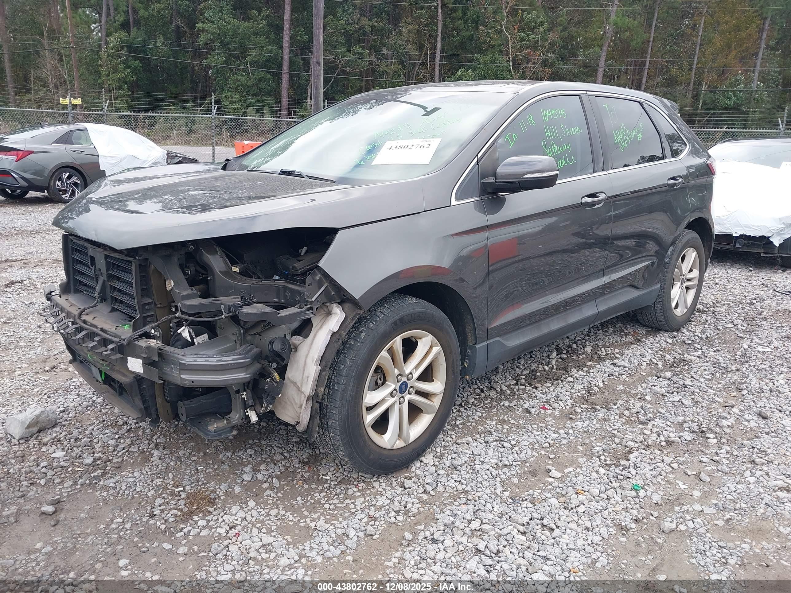 FORD EDGE image 2