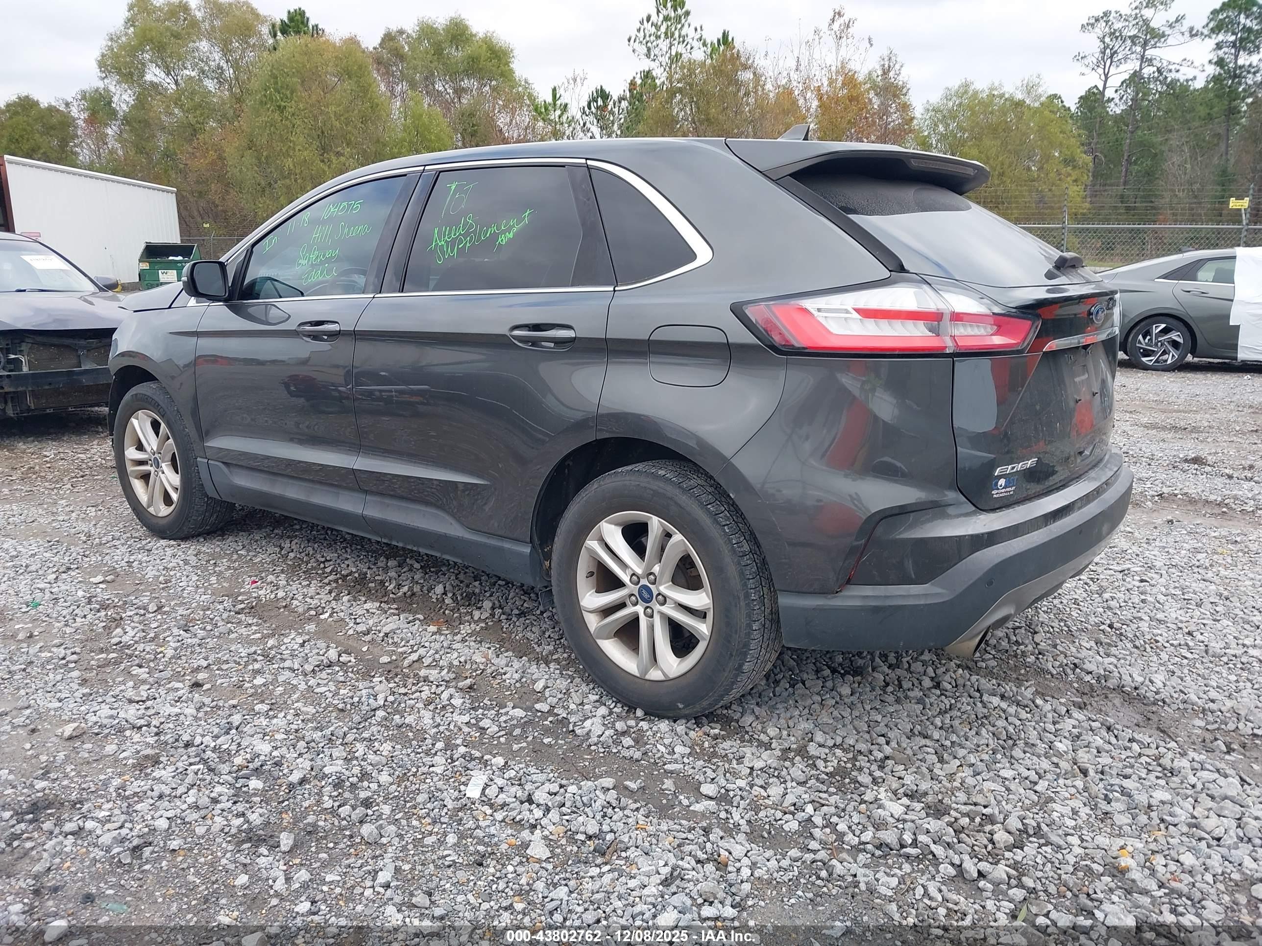FORD EDGE image 3