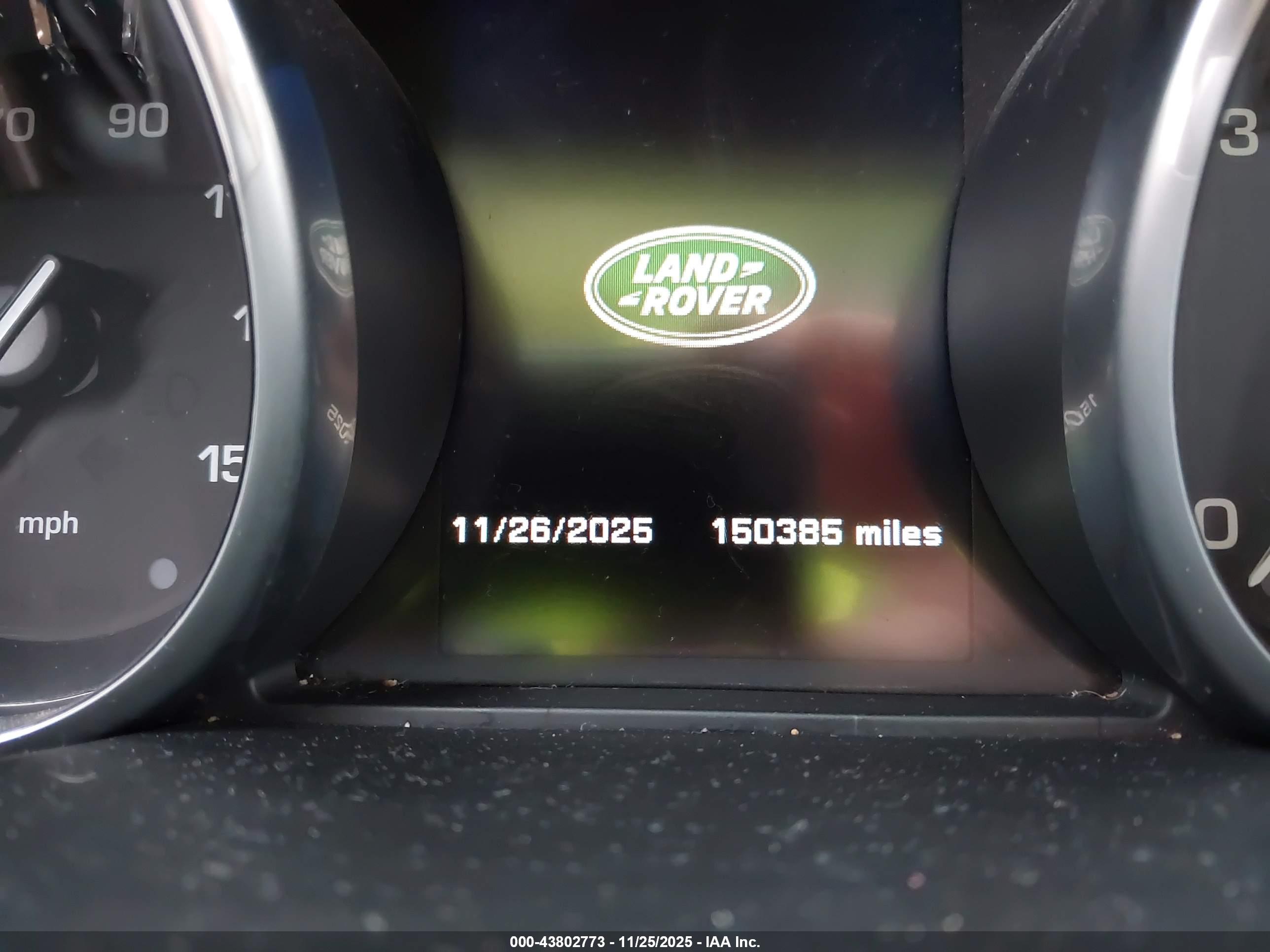 LAND ROVER image 6