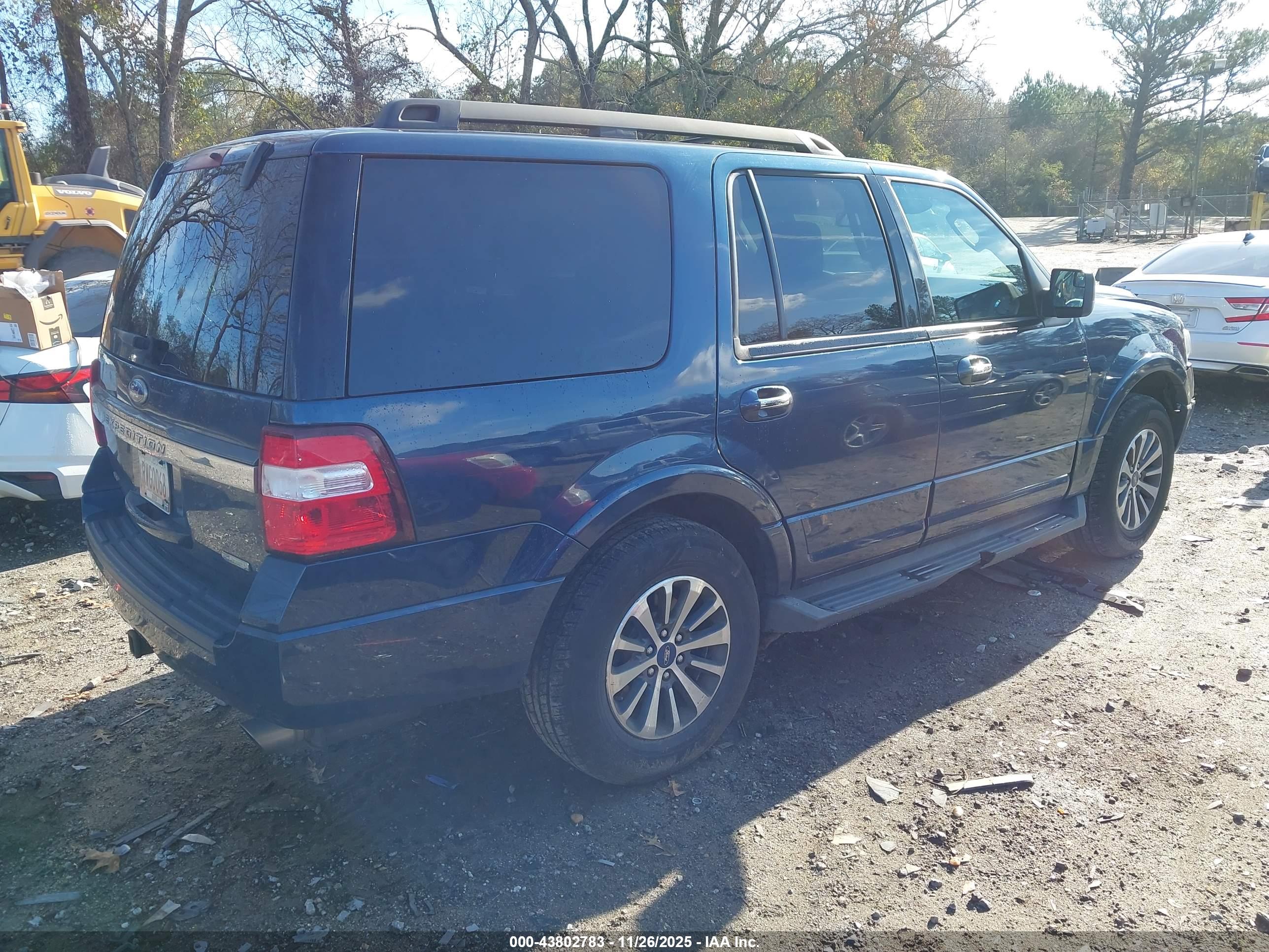 FORD EXPEDITION image 4