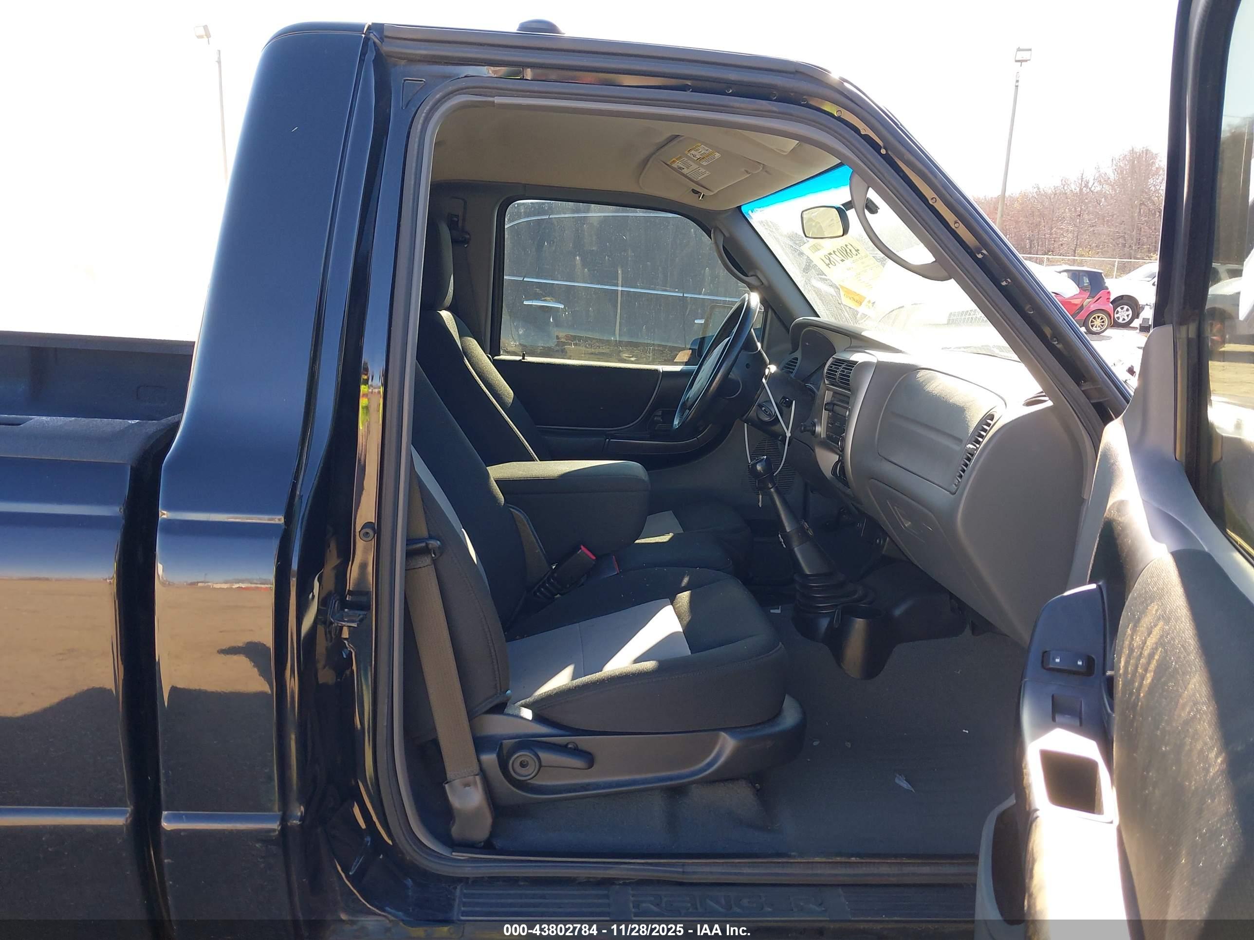 FORD RANGER image 5