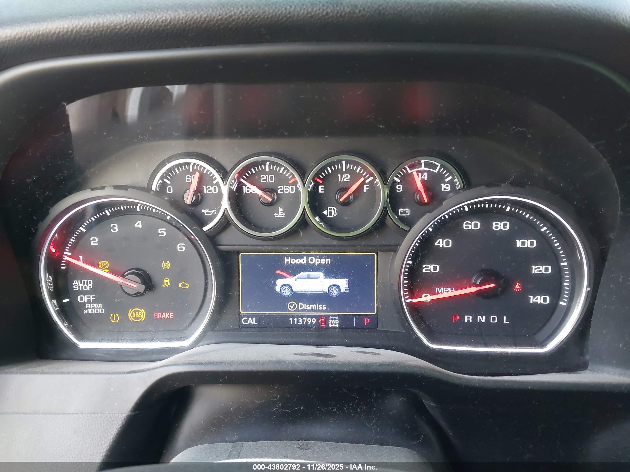 CHEVROLET SILVERADO image 7