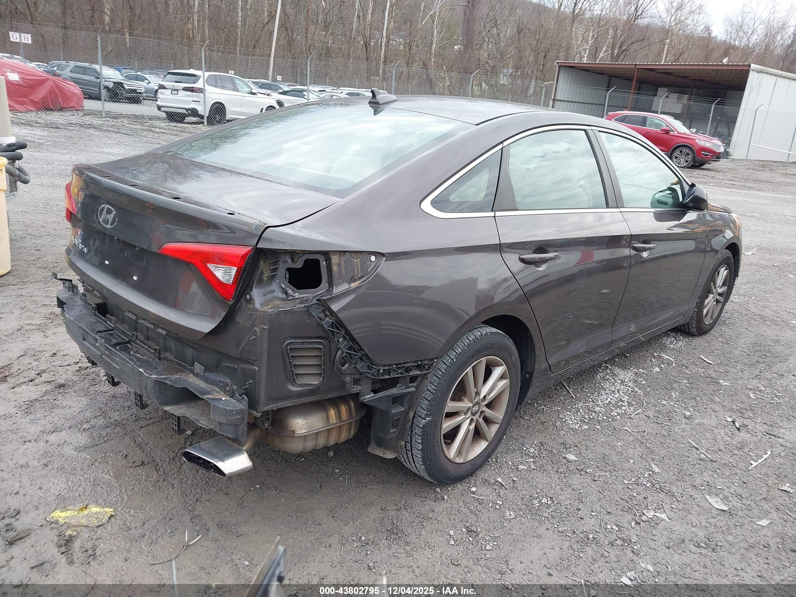 HYUNDAI SONATA image 4